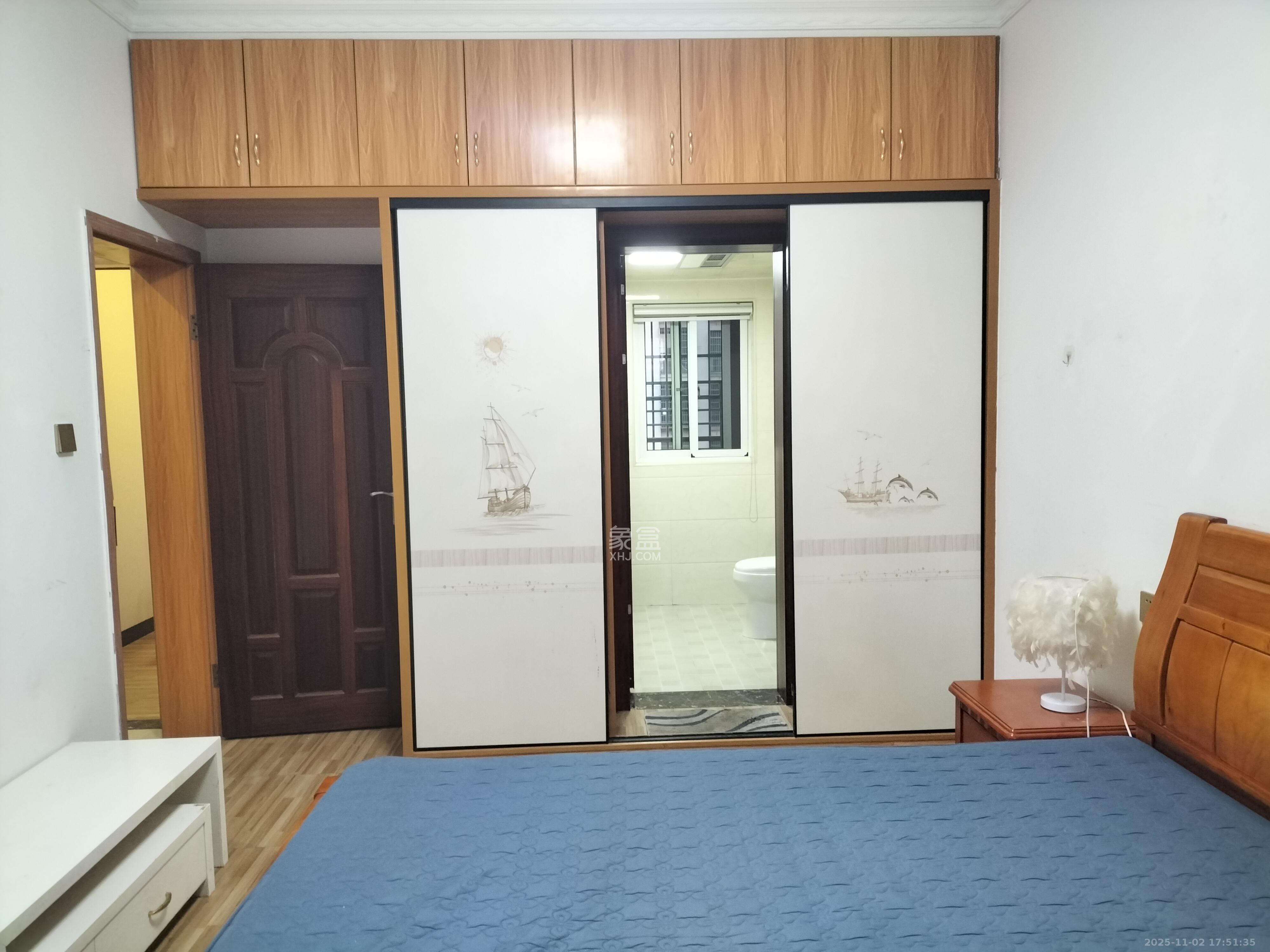 嘉顺苑 3室2厅1卫 2400.0元/月 嘉顺苑 3室2厅1卫 2400.0元/月室内图