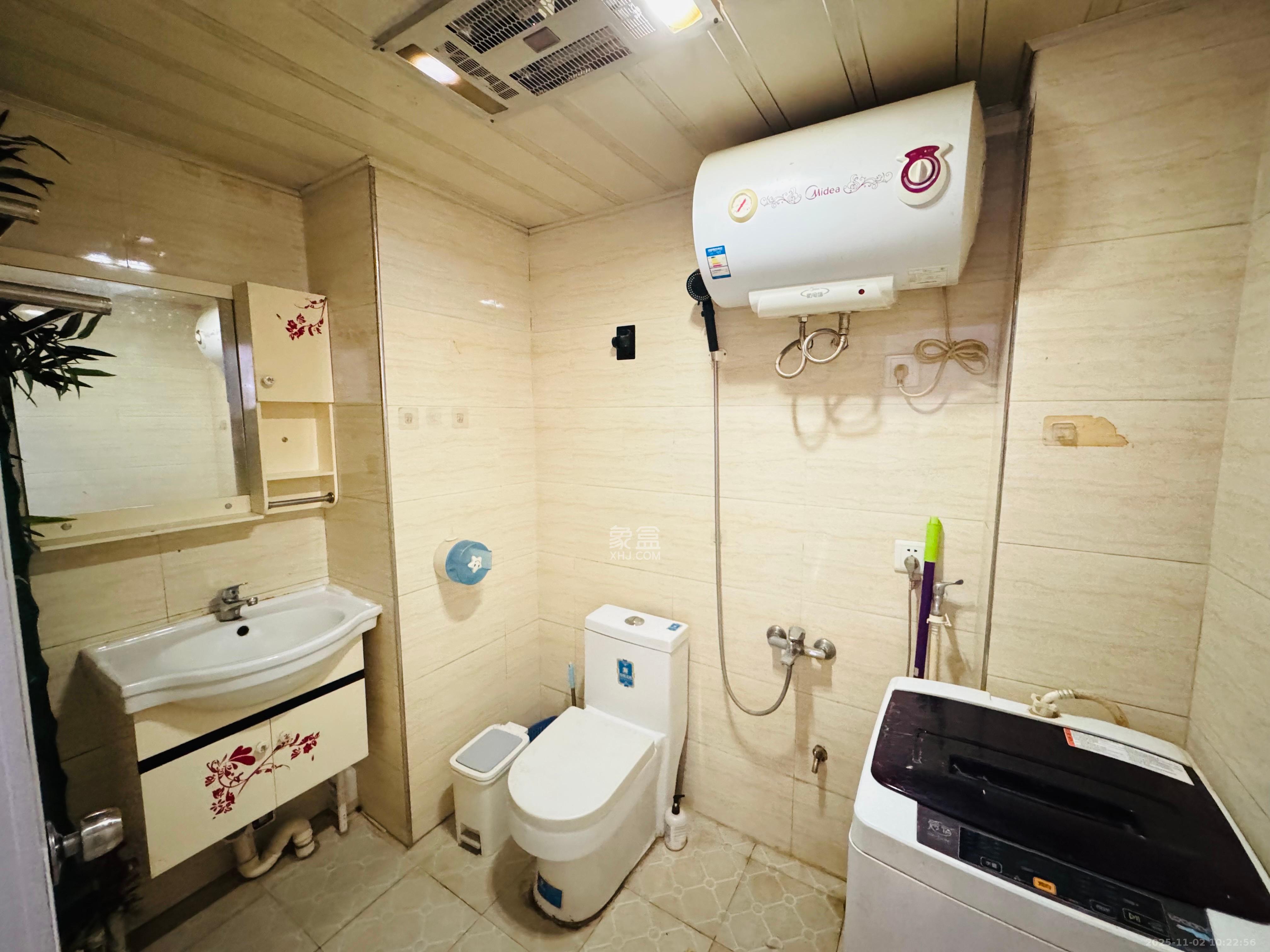 乾城(兴旺乾城) 1室1厅1卫 1500.0元/月 乾城(兴旺乾城) 1室1厅1卫 1500.0元/月室内图