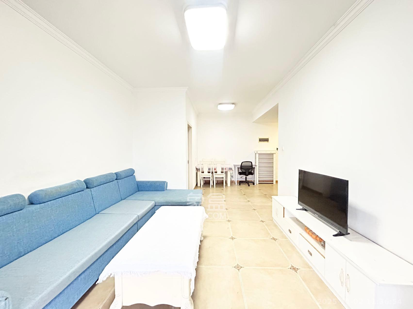 江山如画  2室2厅1卫    2300.0元/月 江山如画  2室2厅1卫    2300.0元/月室内图