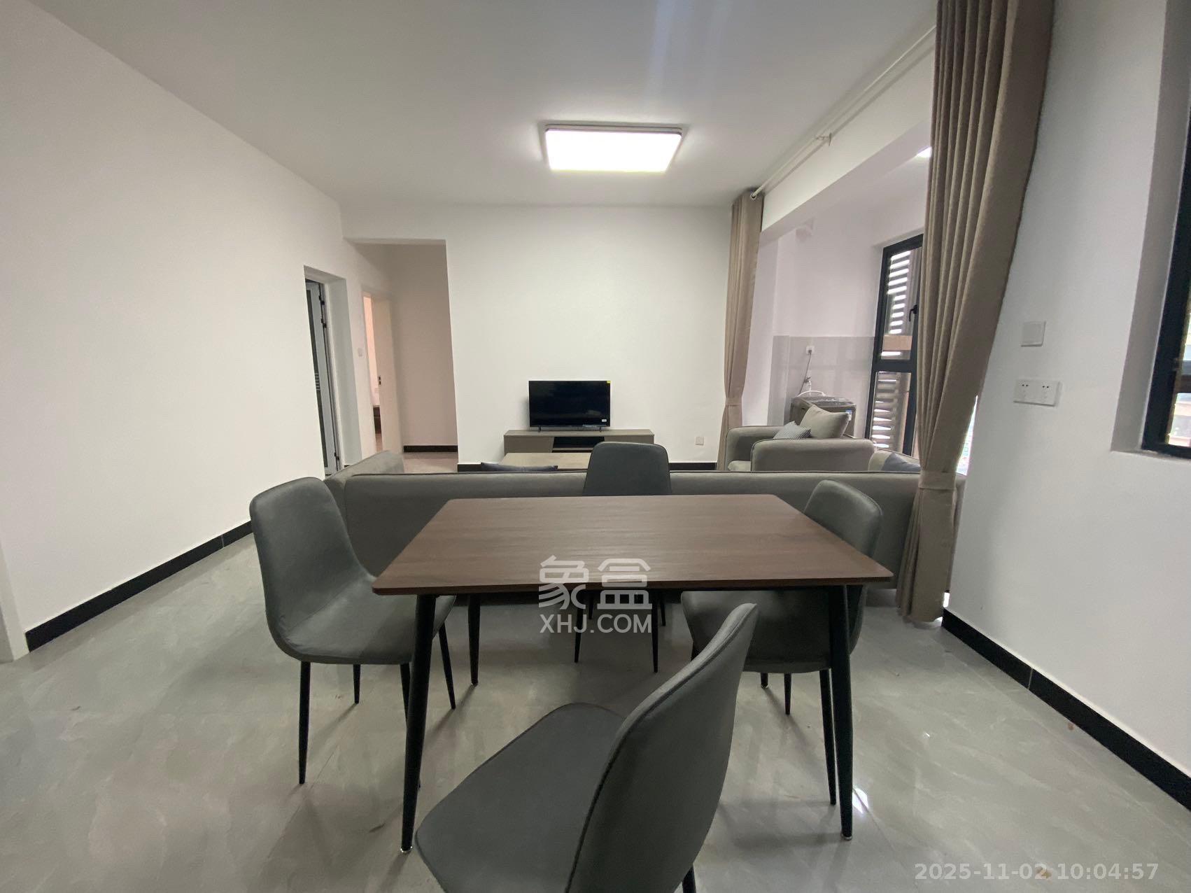 创元时代(成兴景苑) 4室2厅2卫 2750.0元/月 创元时代(成兴景苑) 4室2厅2卫 2750.0元/月室内图