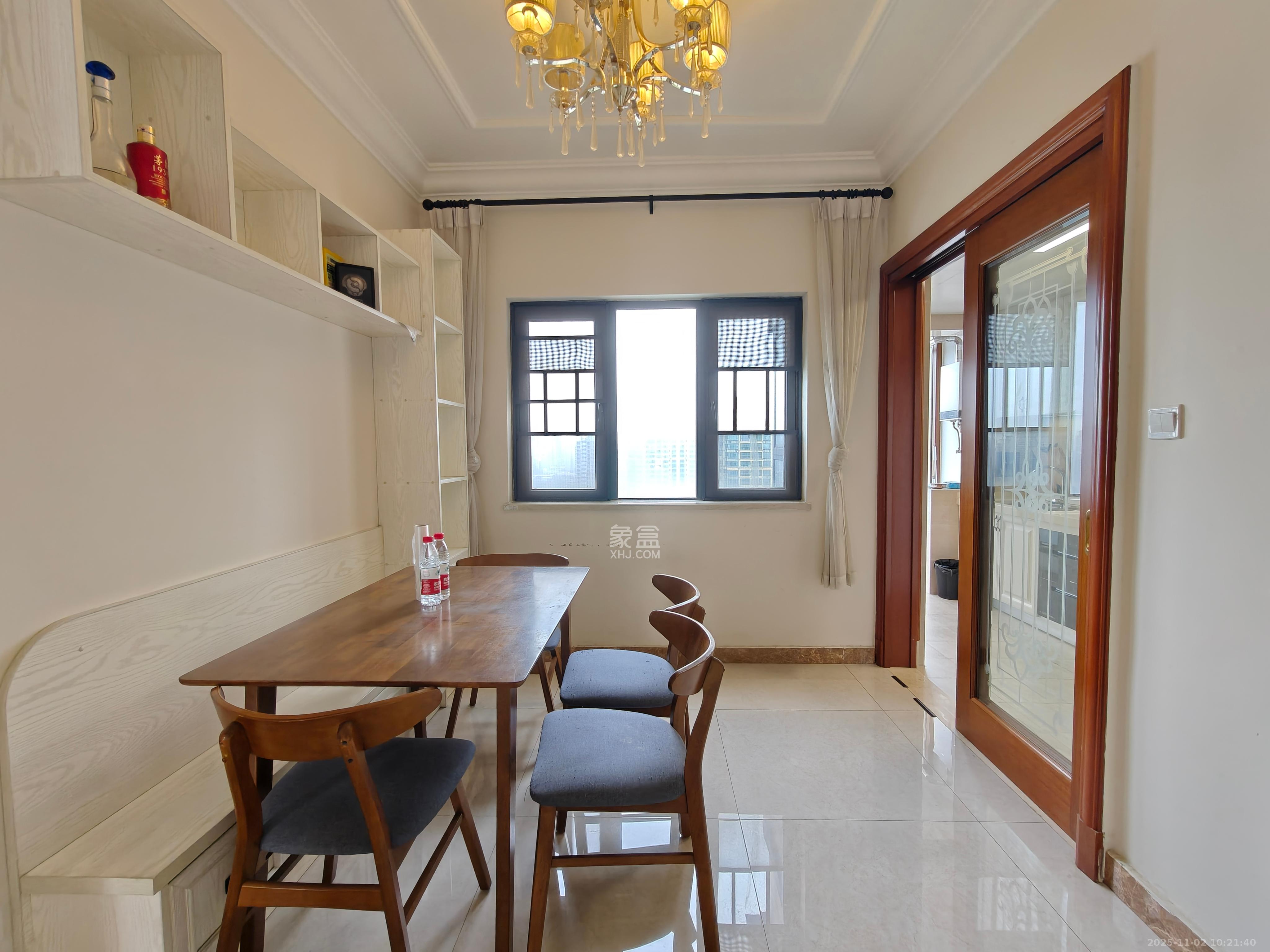 恒大国际广场  3室2厅2卫    2700.0元/月室内图