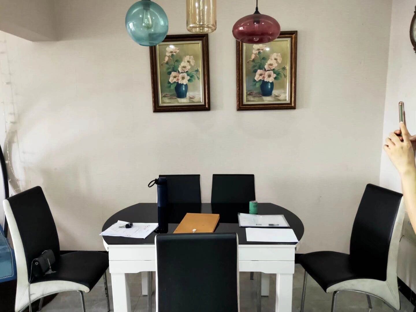 椰岛广场  2室2厅2卫    4500.0元/月 椰岛广场  2室2厅2卫    4500.0元/月室内图