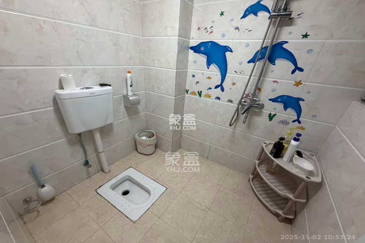 兴隆景苑 2室2厅1卫 2100.0元/月 兴隆景苑 2室2厅1卫 2100.0元/月室内图