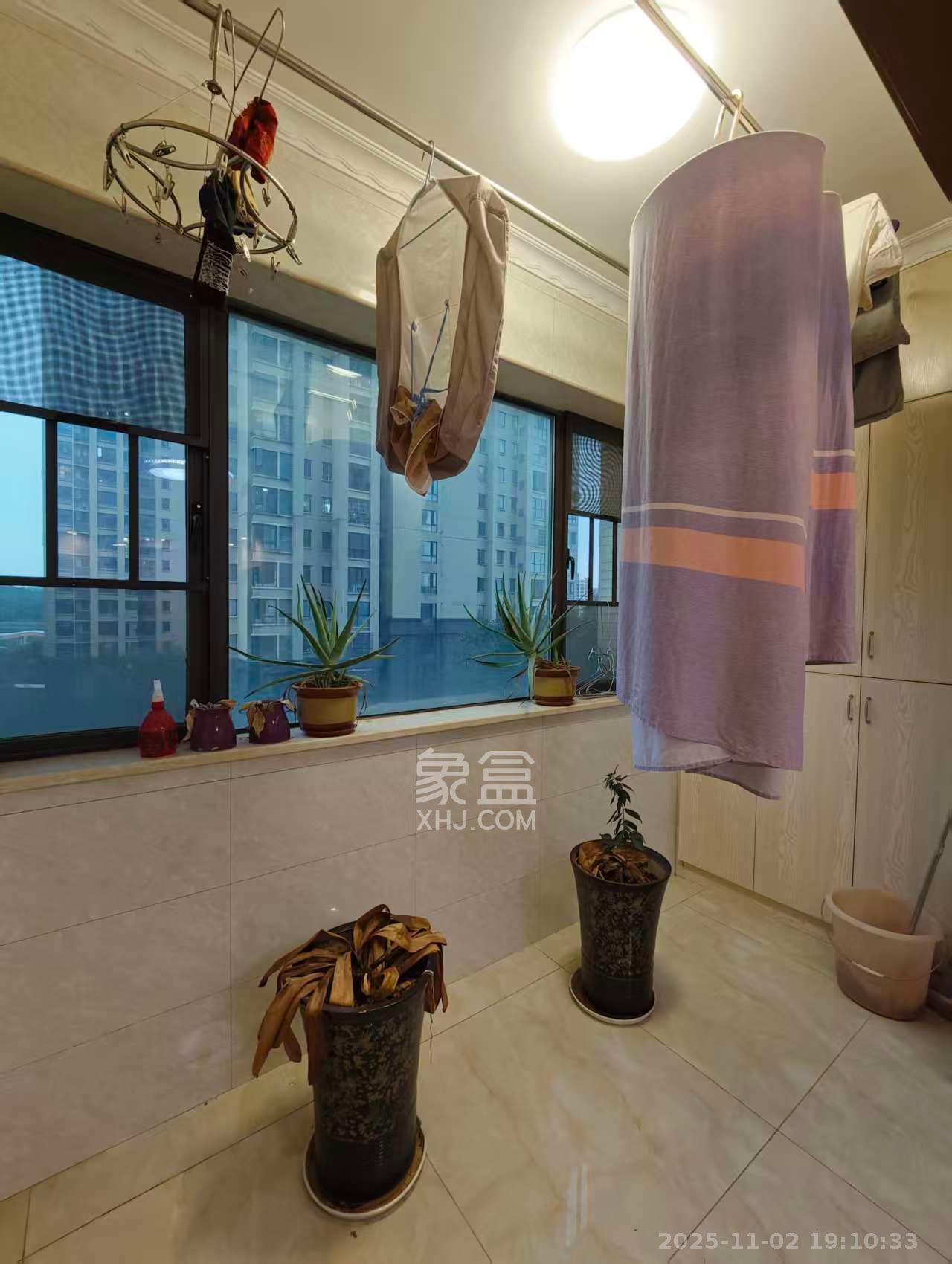 湖南报业文化城(米地亚家园)  3室2厅1卫    2100.0元/月 湖南报业文化城(米地亚家园)  3室2厅1卫    2100.0元/月室内图