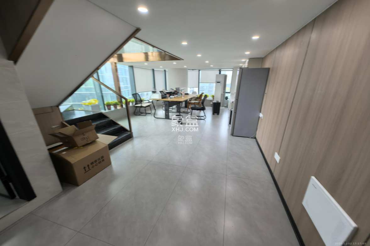 京武浪琴山三期(京武中心) 2室2厅1卫 3500.0元/月 京武浪琴山三期(京武中心) 2室2厅1卫 3500.0元/月室内图