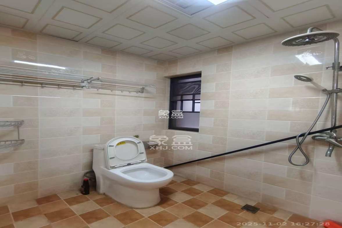 潇湘名城(新里程潇湘名城) 4室2厅1卫 3000.0元/月 潇湘名城(新里程潇湘名城) 4室2厅1卫 3000.0元/月室内图