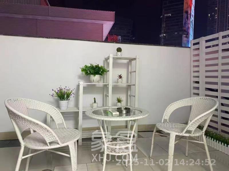 BOBO国际  1室1厅1卫    1600.0元/月