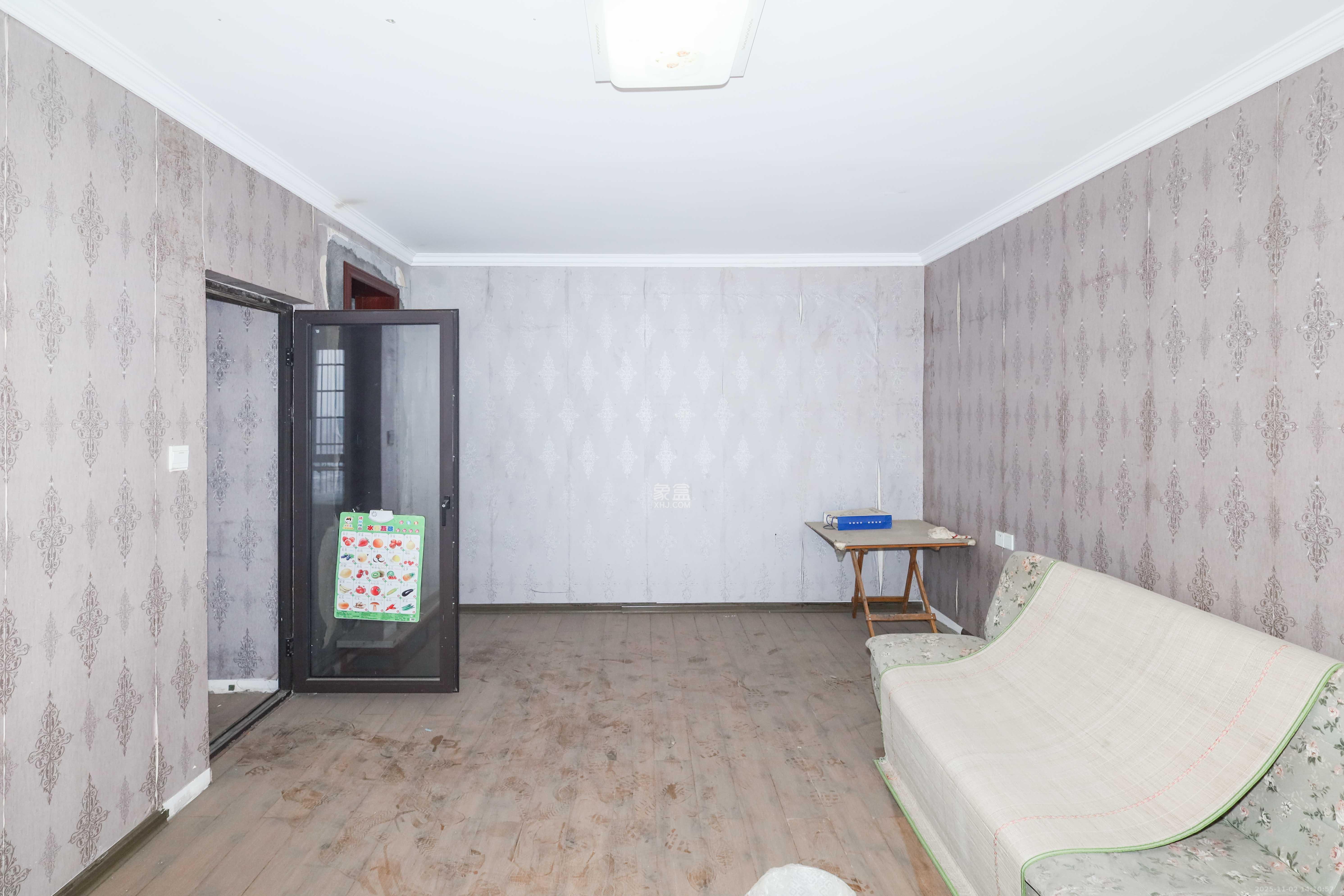 保利麓谷林语F区 3室2厅1卫 79.8万 保利麓谷林语F区 3室2厅1卫 79.8万卧室