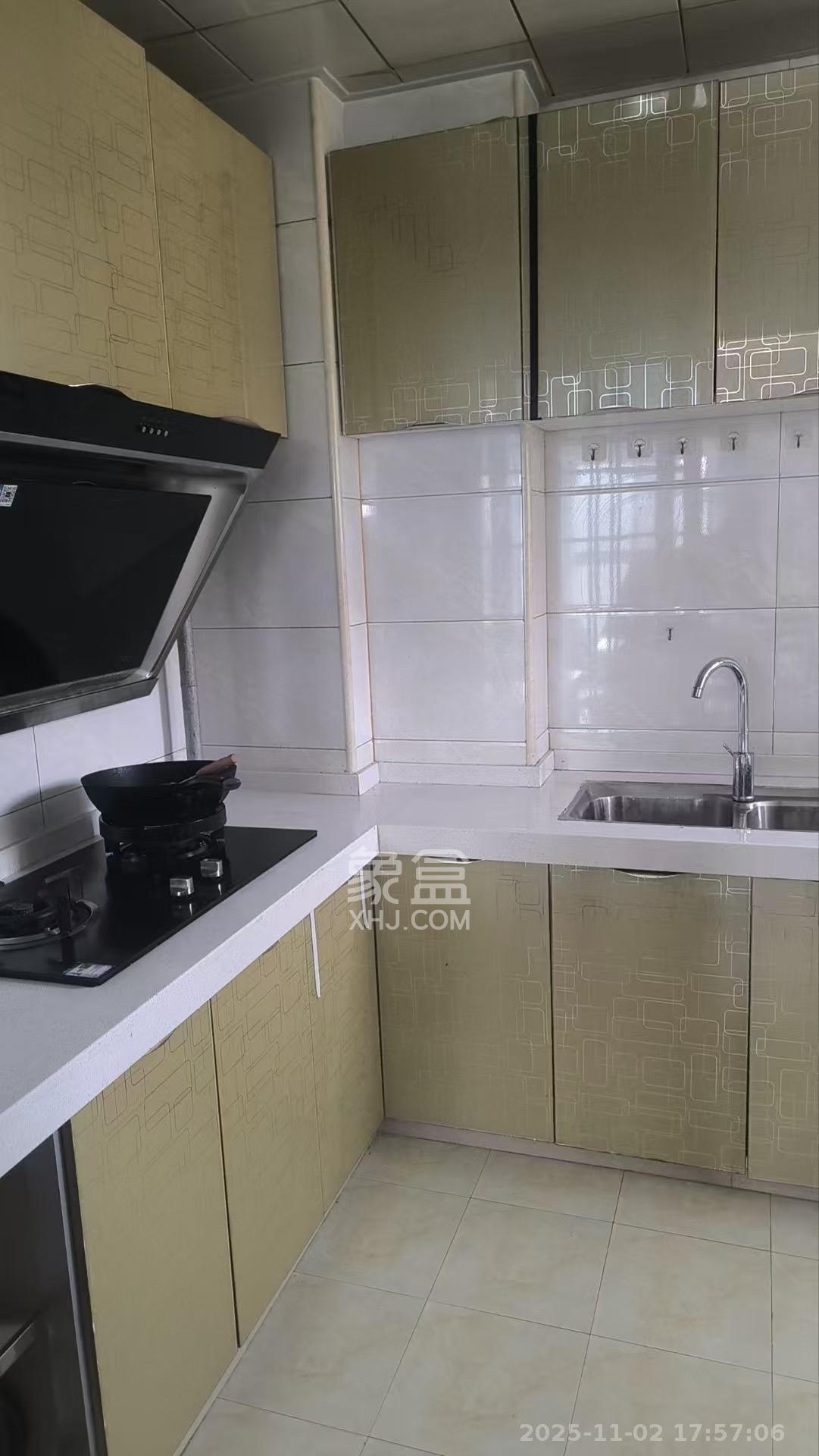 嘉顺苑 2室2厅1卫 2000.0元/月 嘉顺苑 2室2厅1卫 2000.0元/月室内图