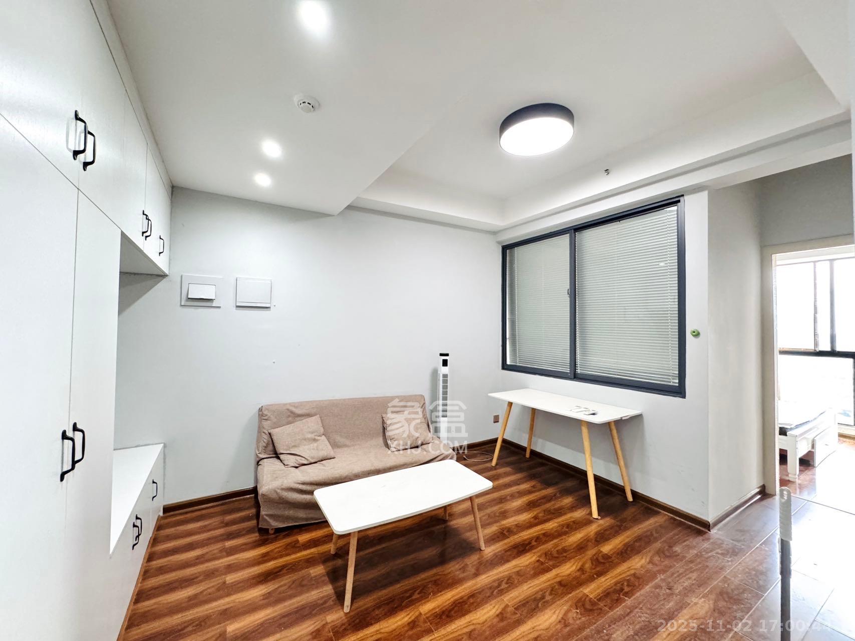 标志商务中心 2室1厅1卫 1600.0元/月 标志商务中心 2室1厅1卫 1600.0元/月室内图