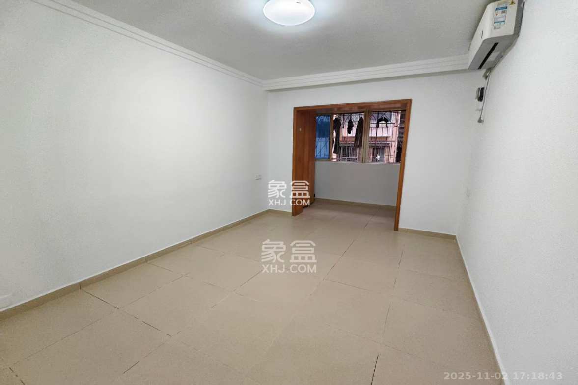 韭菜园商住楼 2室2厅2卫 2600.0元/月 韭菜园商住楼 2室2厅2卫 2600.0元/月室内图