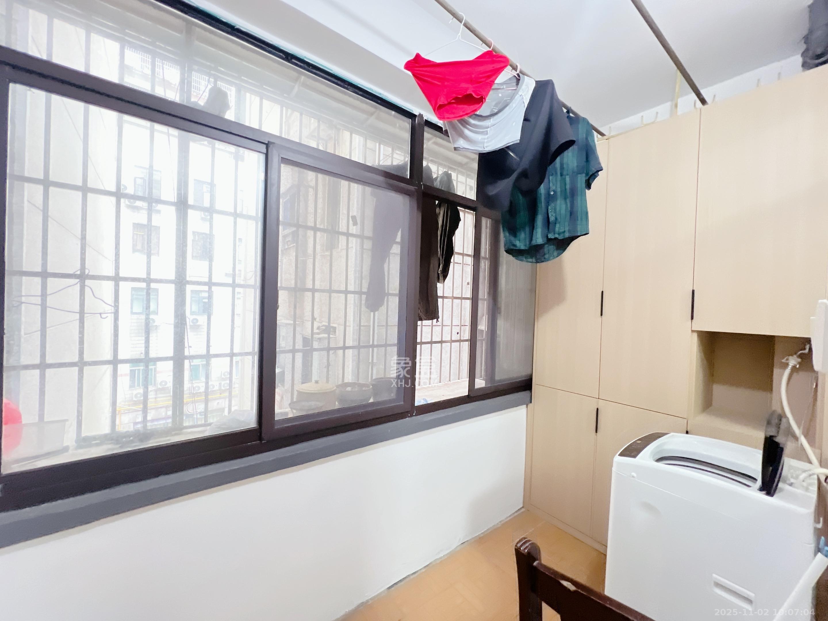 省体委冠军楼 2室1厅1卫 2400.0元/月 省体委冠军楼 2室1厅1卫 2400.0元/月室内图