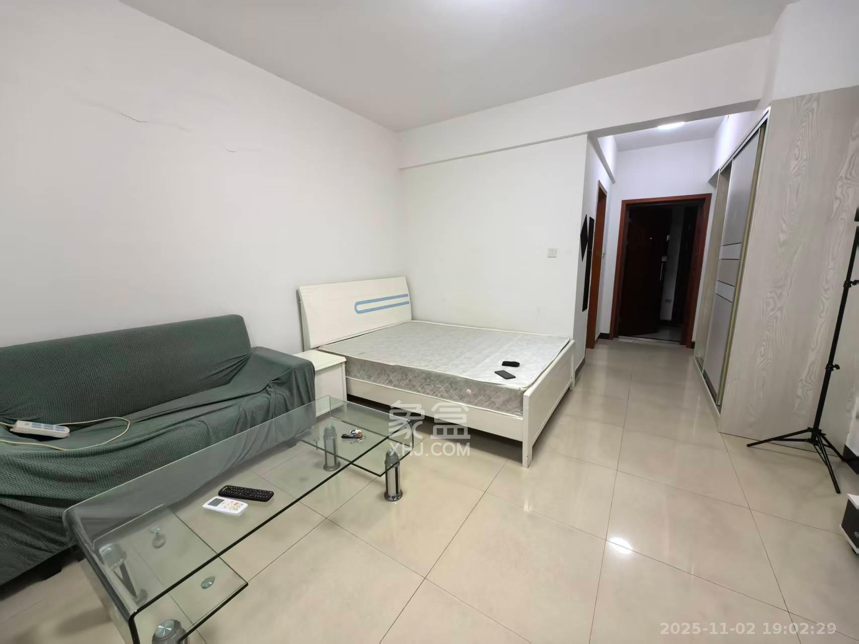 圭塘三小区  1室1厅1卫    1500.0元/月