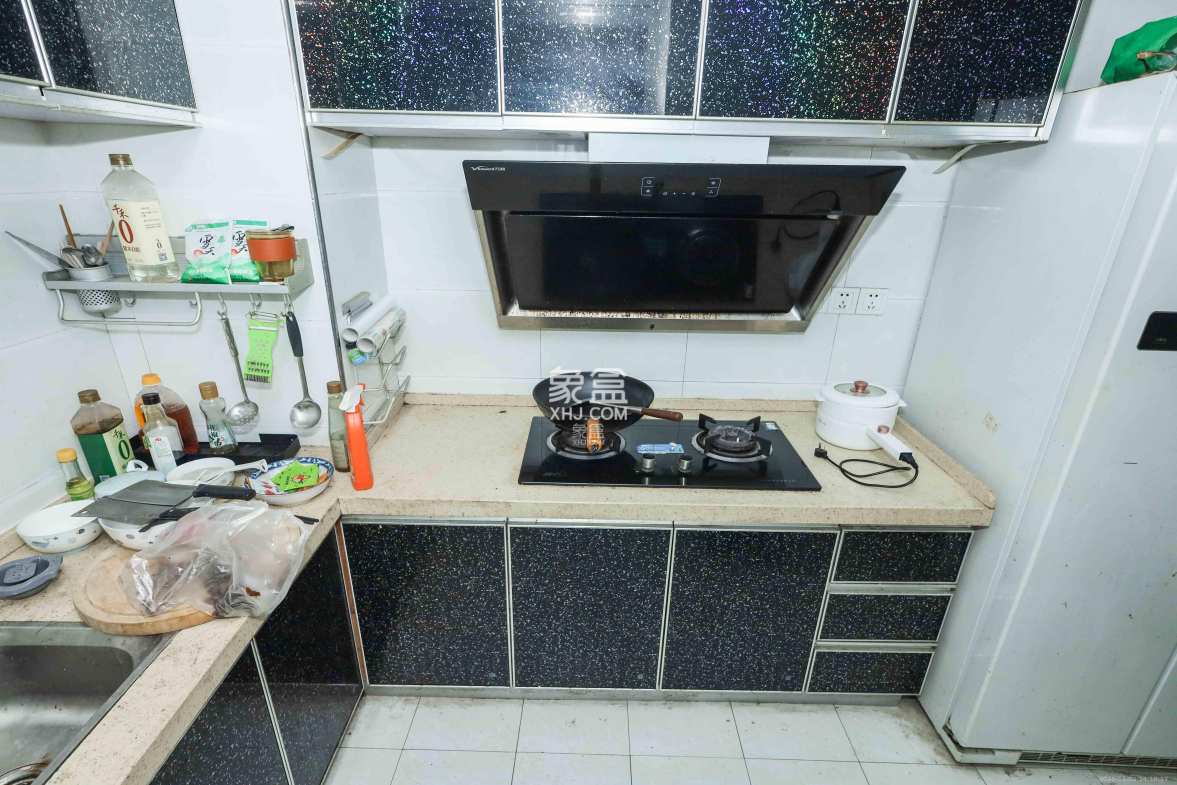 保利麓谷林语F区 3室2厅1卫 79.8万 保利麓谷林语F区 3室2厅1卫 79.8万厨房