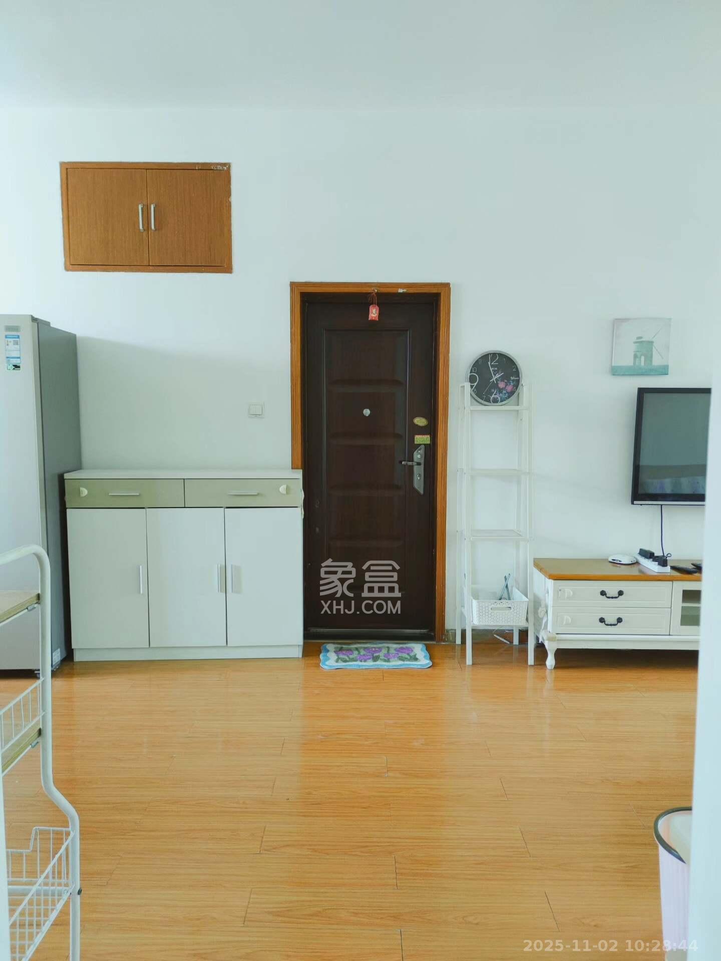 三湘小区 2室1厅1卫 1750.0元/月 三湘小区 2室1厅1卫 1750.0元/月室内图