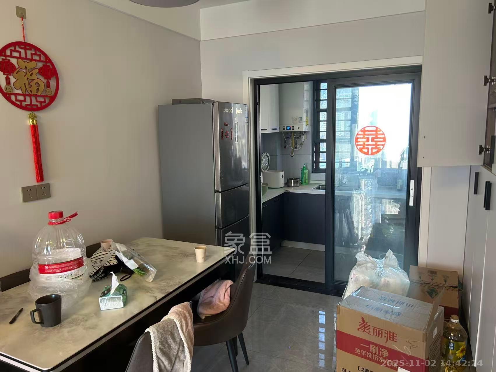 振业城三期 3室2厅1卫 3200.0元/月 振业城三期 3室2厅1卫 3200.0元/月室内图