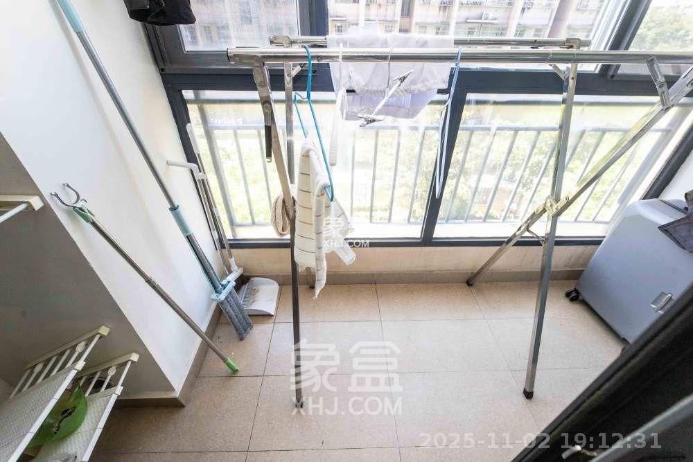 佳兆业时代广场  2室1厅1卫    2200.0元/月 佳兆业时代广场  2室1厅1卫    2200.0元/月室内图