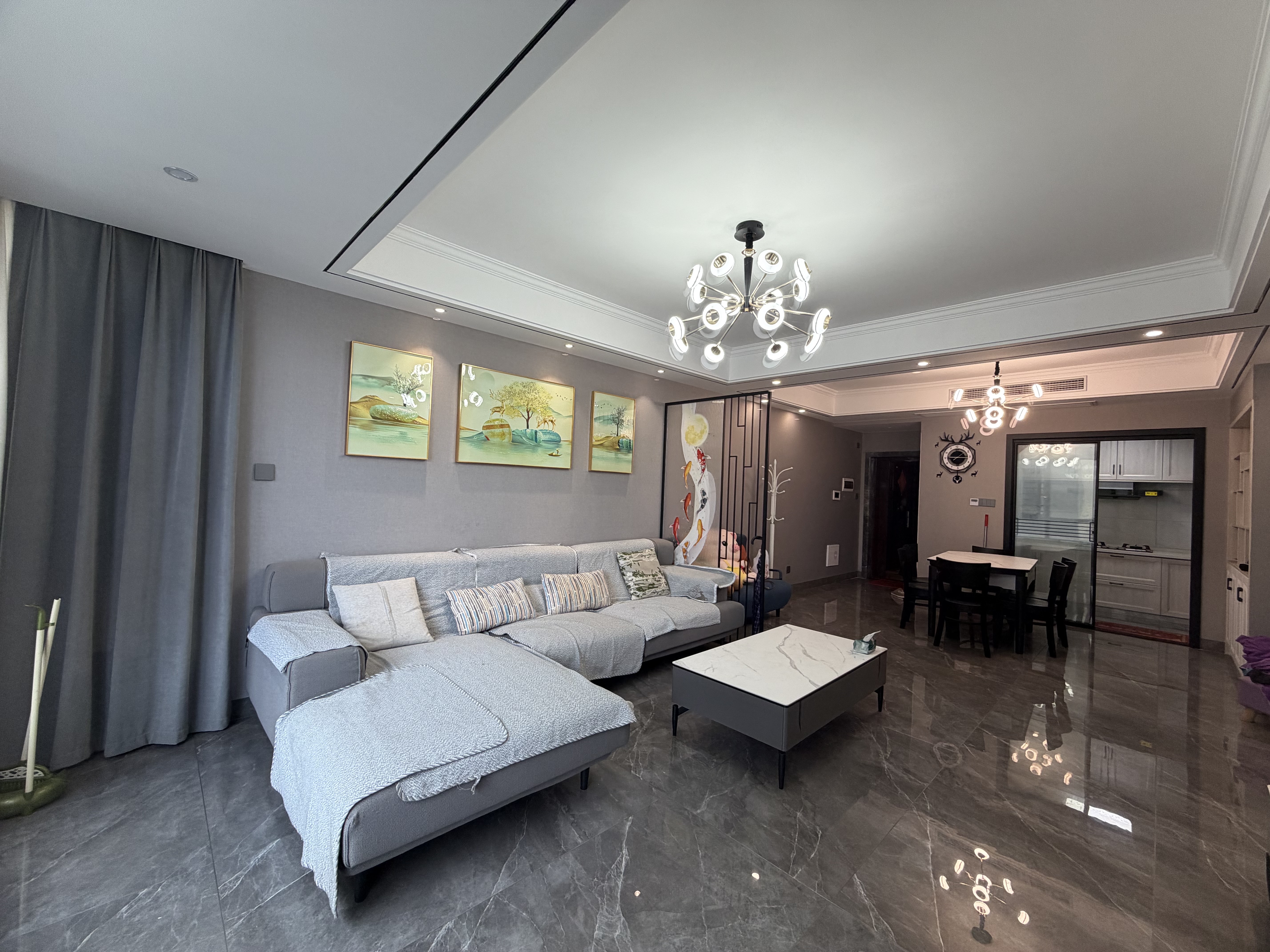 万恒白金汉宫  3室2厅1卫    3000.0元/月