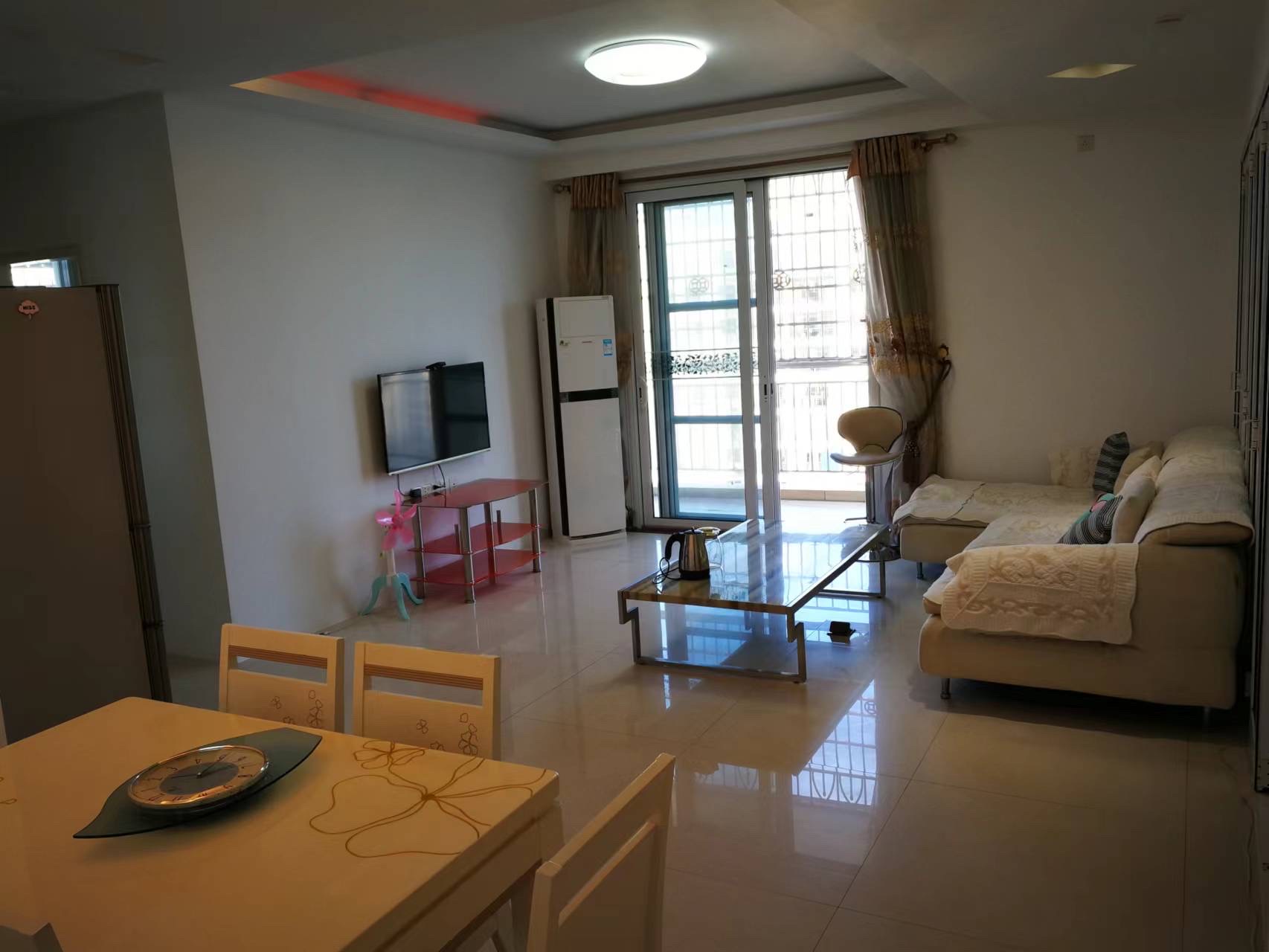 华贸大厦(华贸花苑) 2室2厅1卫 2300.0元/月 华贸大厦(华贸花苑) 2室2厅1卫 2300.0元/月室内图