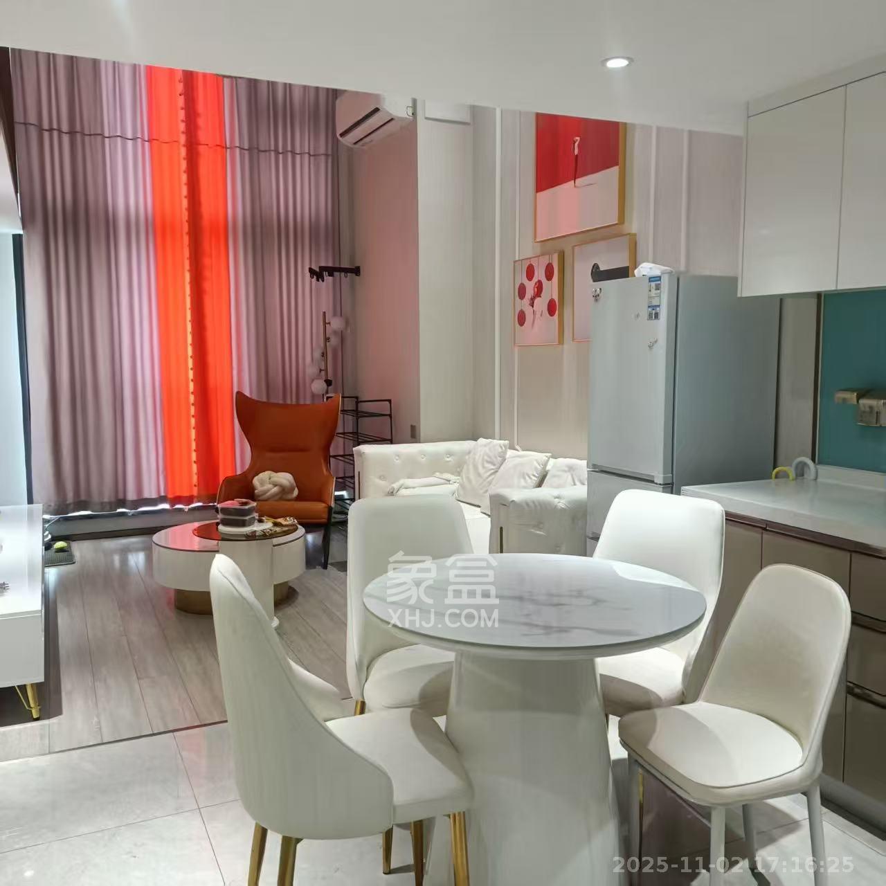 华远华时代  3室1厅1卫    3600.0元/月