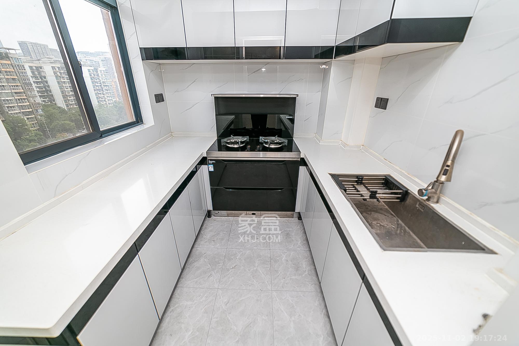 江南华府 3室2厅2卫 88.8万 江南华府 3室2厅2卫 88.8万其他