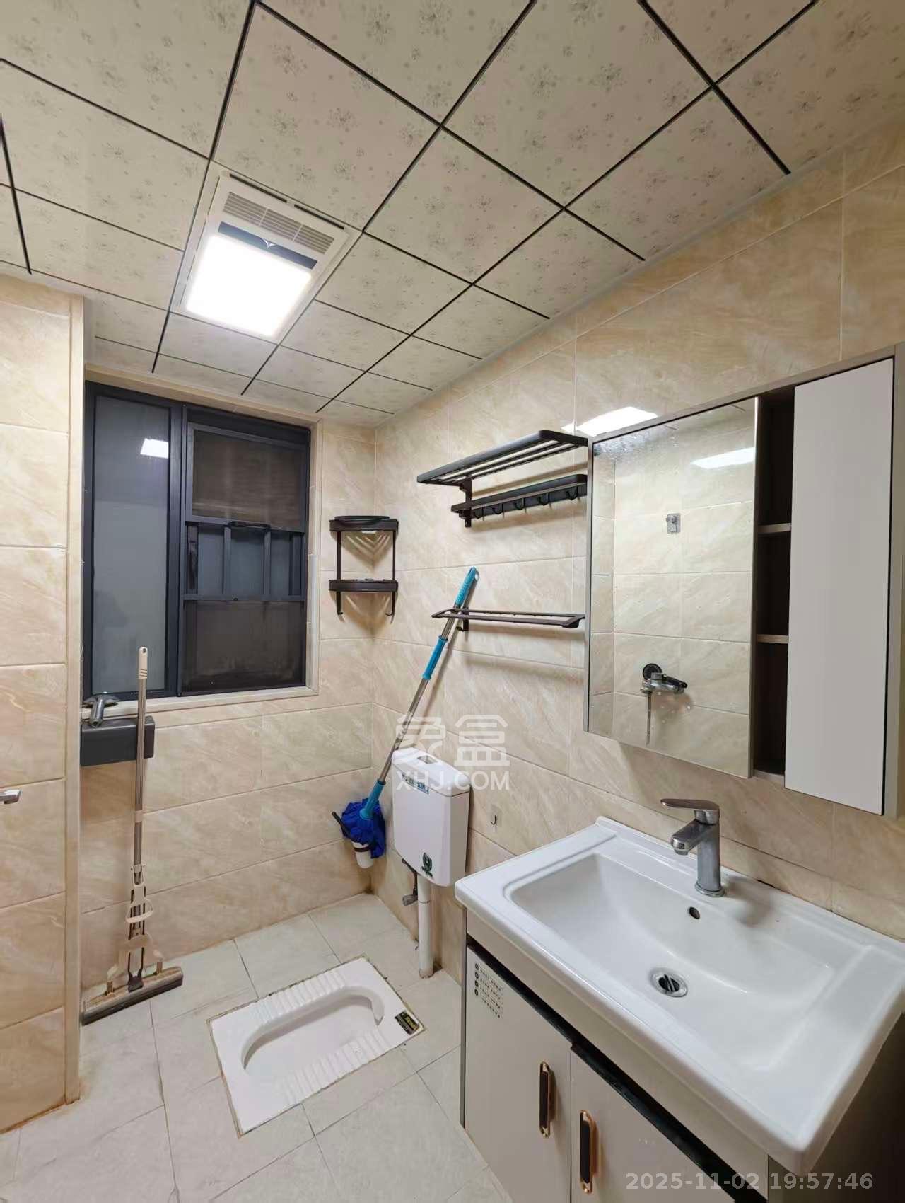 金南家园三期  2室2厅1卫    2200.0元/月 金南家园三期  2室2厅1卫    2200.0元/月室内图