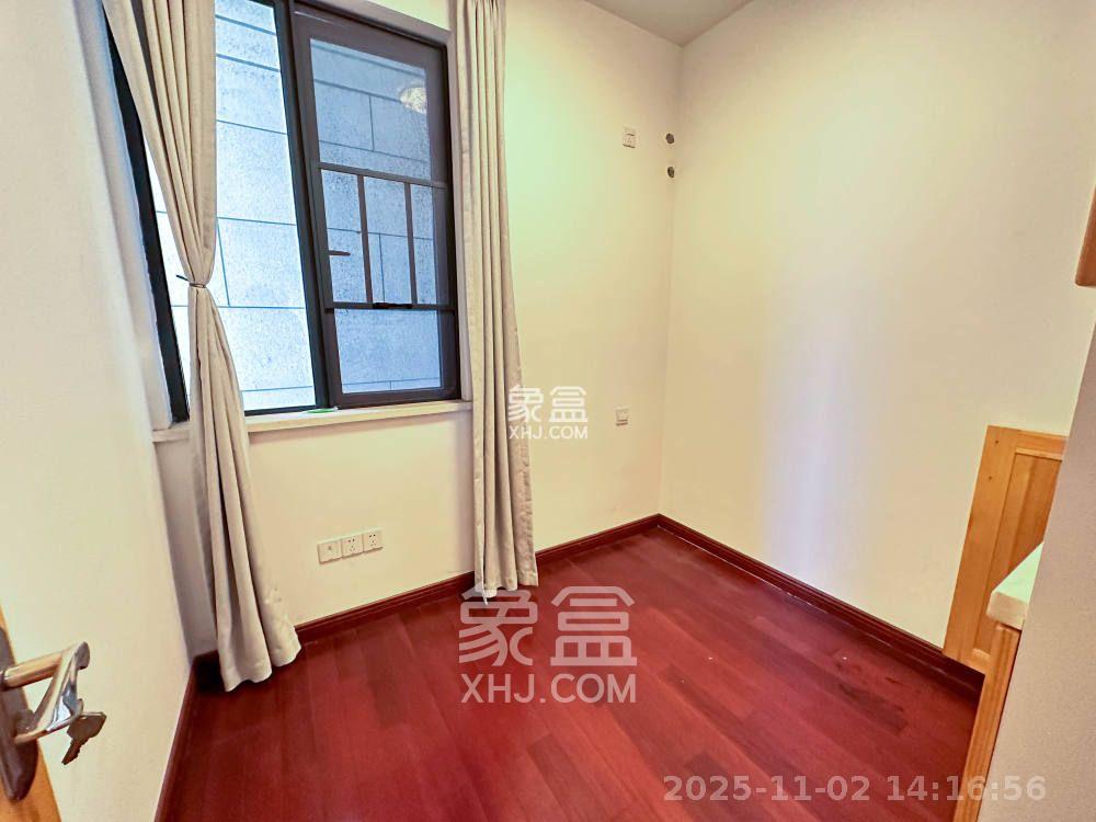 长房梅溪香山  3室2厅1卫    3500.0元/月室内图