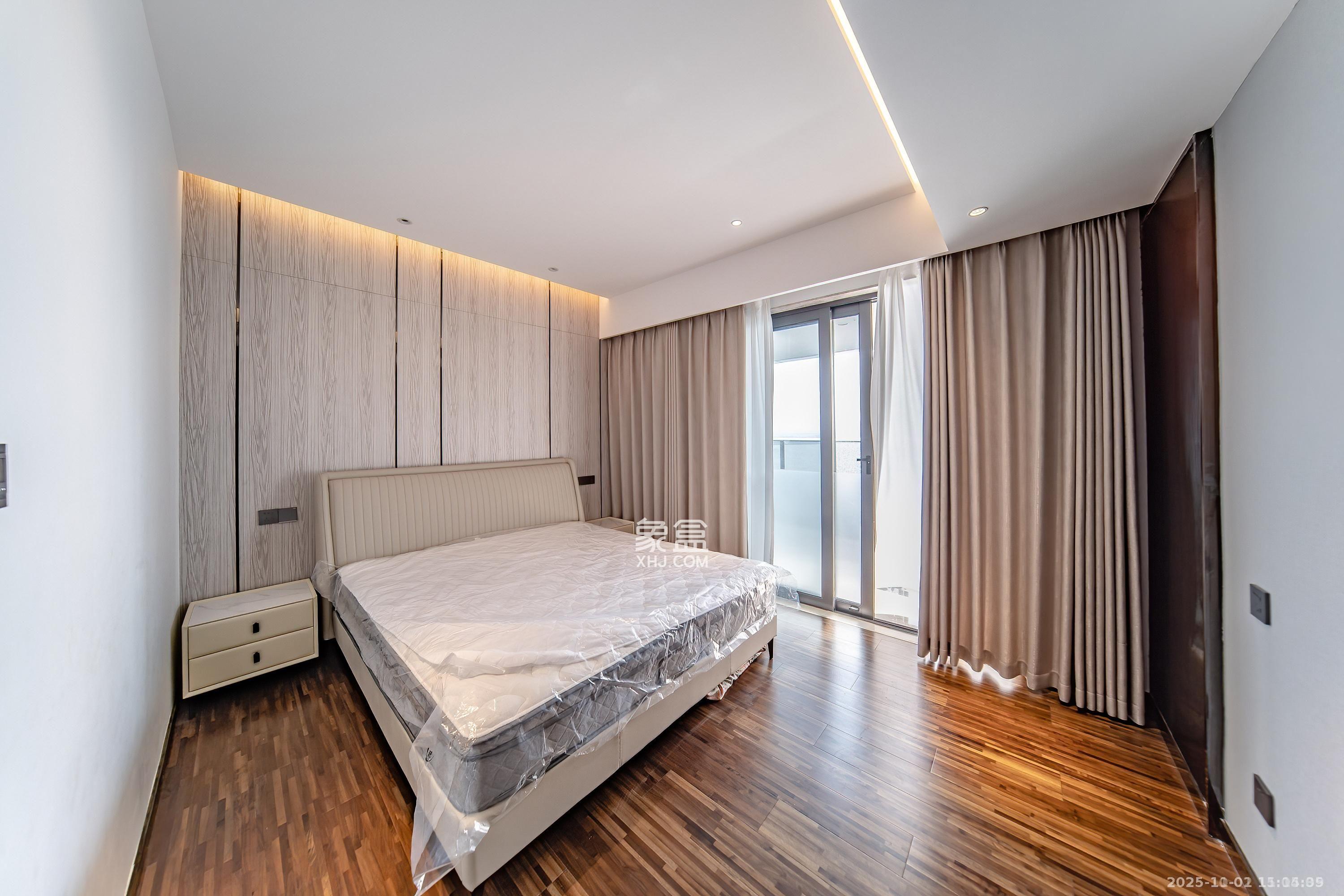 珠江颐德公馆 4室2厅3卫 8800.0元/月 珠江颐德公馆 4室2厅3卫 8800.0元/月室内图