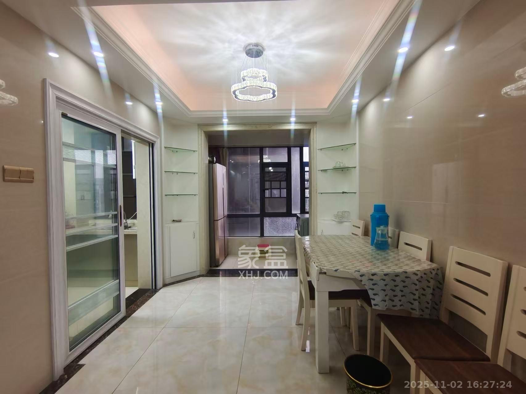 潇湘名城(新里程潇湘名城) 4室2厅1卫 3000.0元/月 潇湘名城(新里程潇湘名城) 4室2厅1卫 3000.0元/月室内图