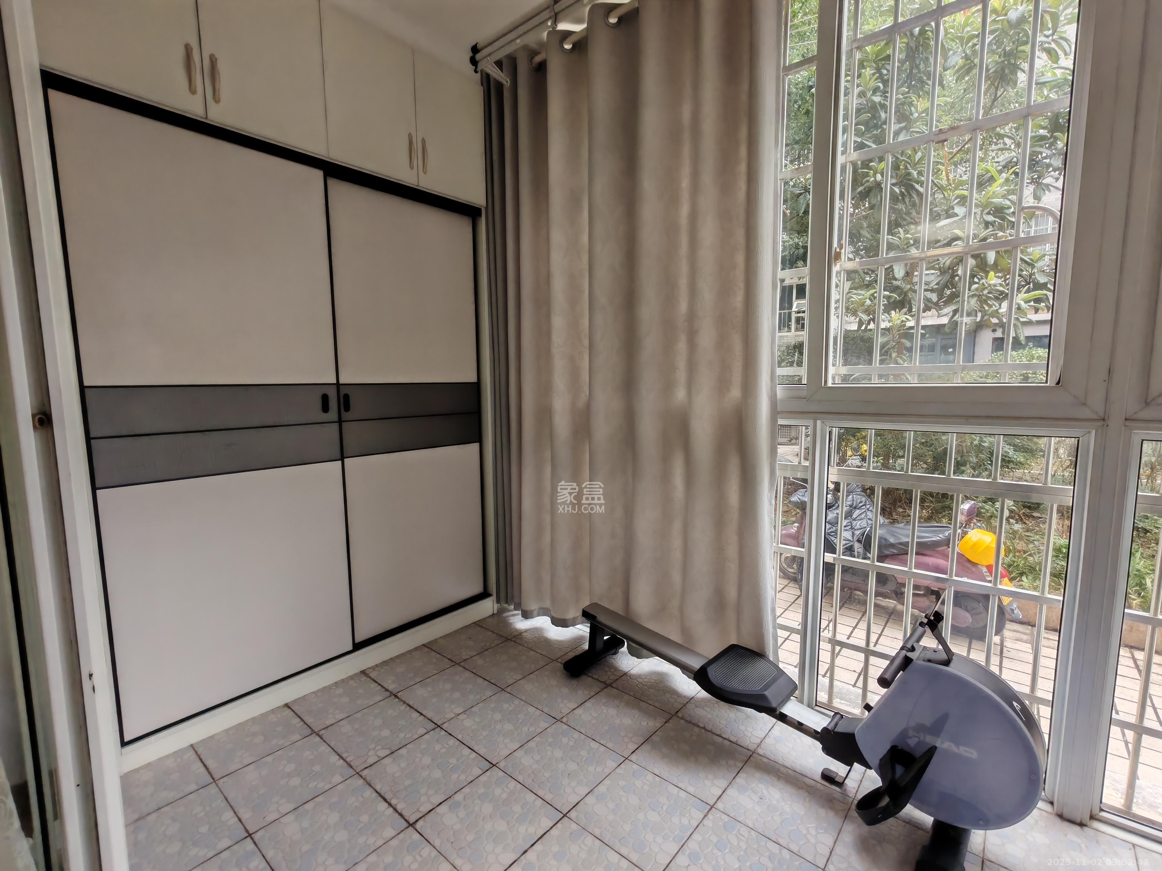 申奥美域  3室2厅1卫    2800.0元/月 申奥美域  3室2厅1卫    2800.0元/月室内图