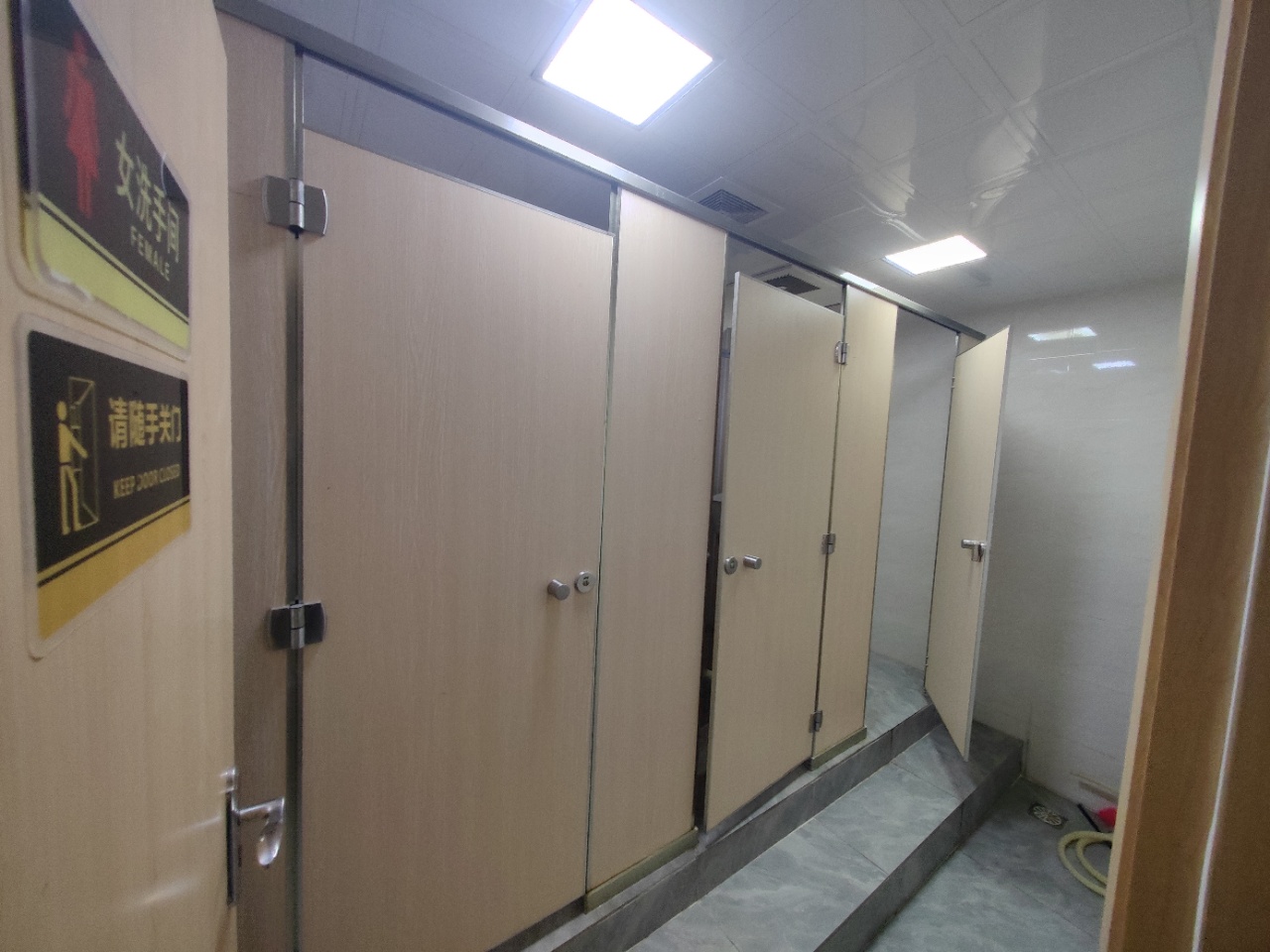 星华大厦 1室1厅1卫 46680.0元/月 星华大厦 1室1厅1卫 46680.0元/月室内图