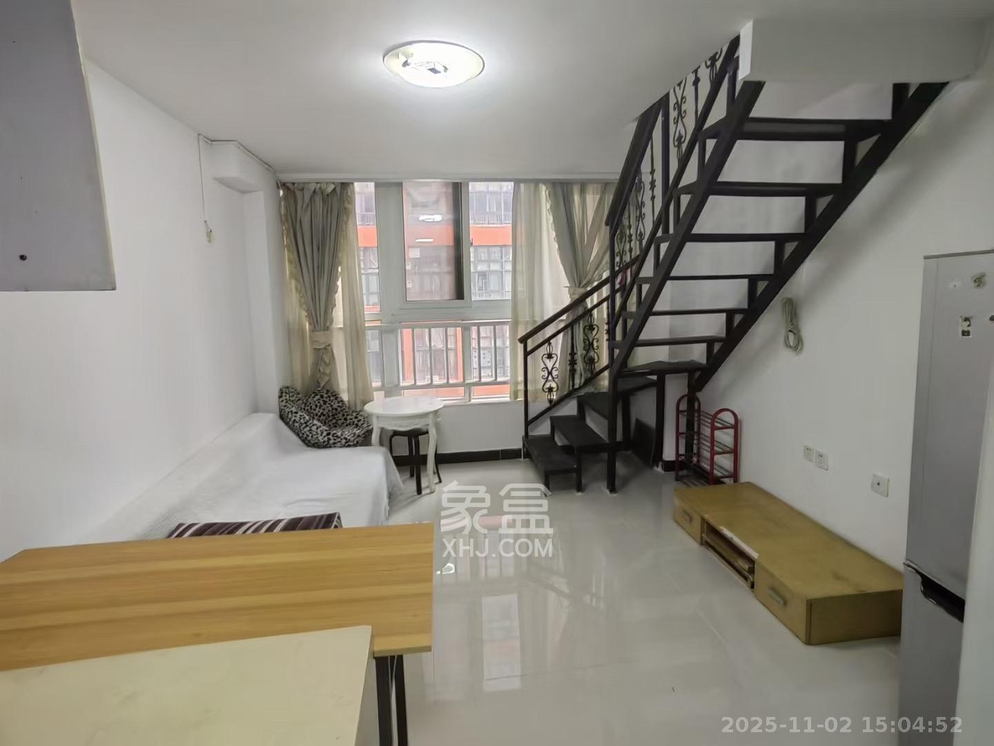 他城（天鸿时代公寓）  1室1厅1卫    1200.0元/月室内图