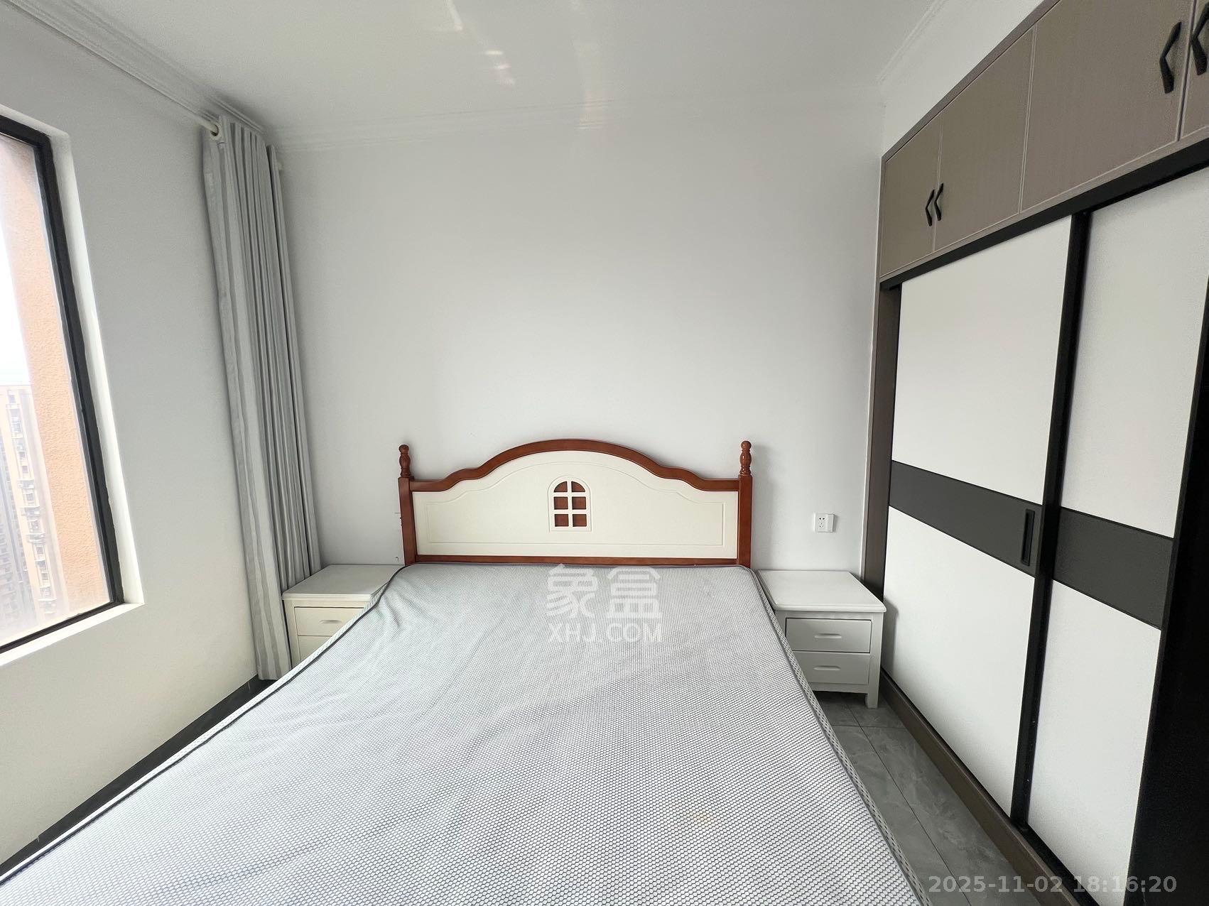 东合新苑  2室2厅1卫    2100.0元/月室内图