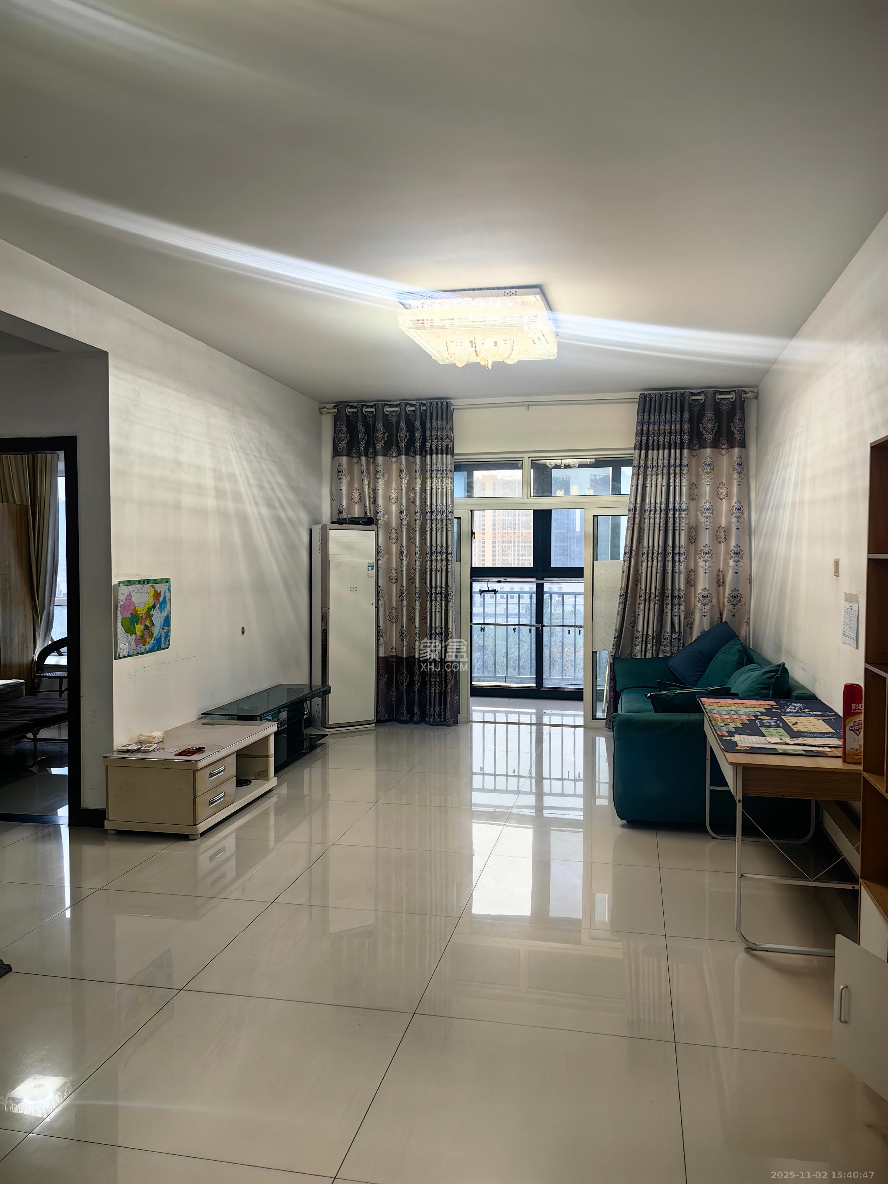 丰园城（鄱阳小区二期）  2室2厅1卫    1800.0元/月