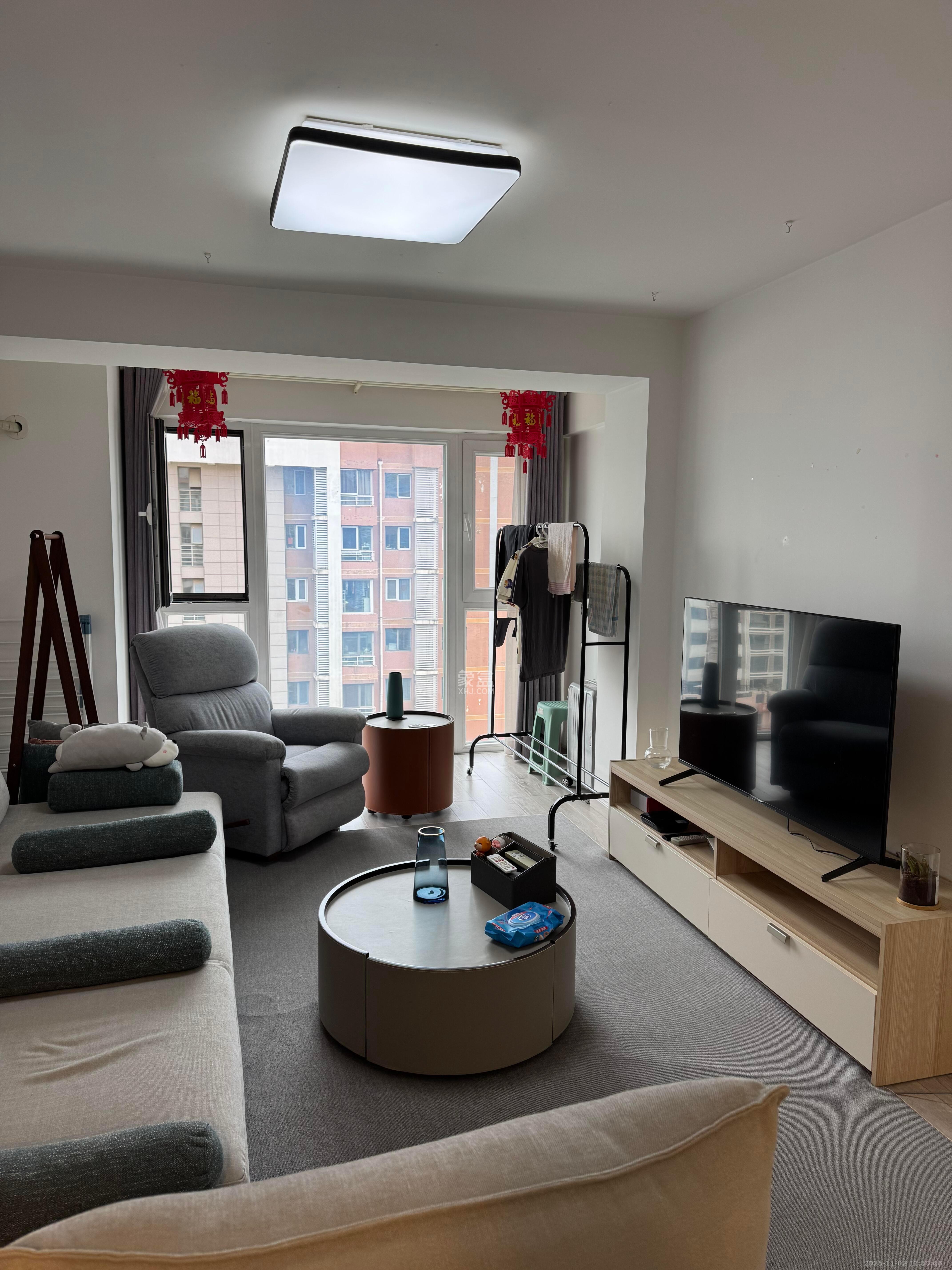 荣悦台  1室1厅1卫    2100.0元/月 荣悦台  1室1厅1卫    2100.0元/月室内图