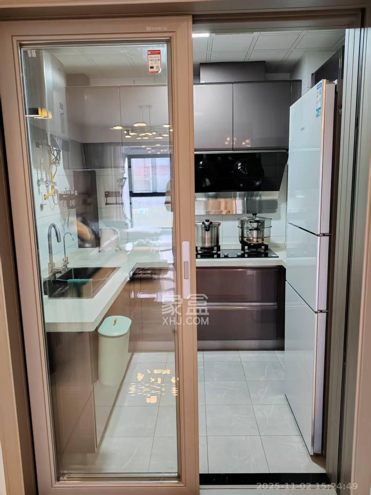 北辰中央公园C区 3室2厅1卫 2860.0元/月 北辰中央公园C区 3室2厅1卫 2860.0元/月室内图