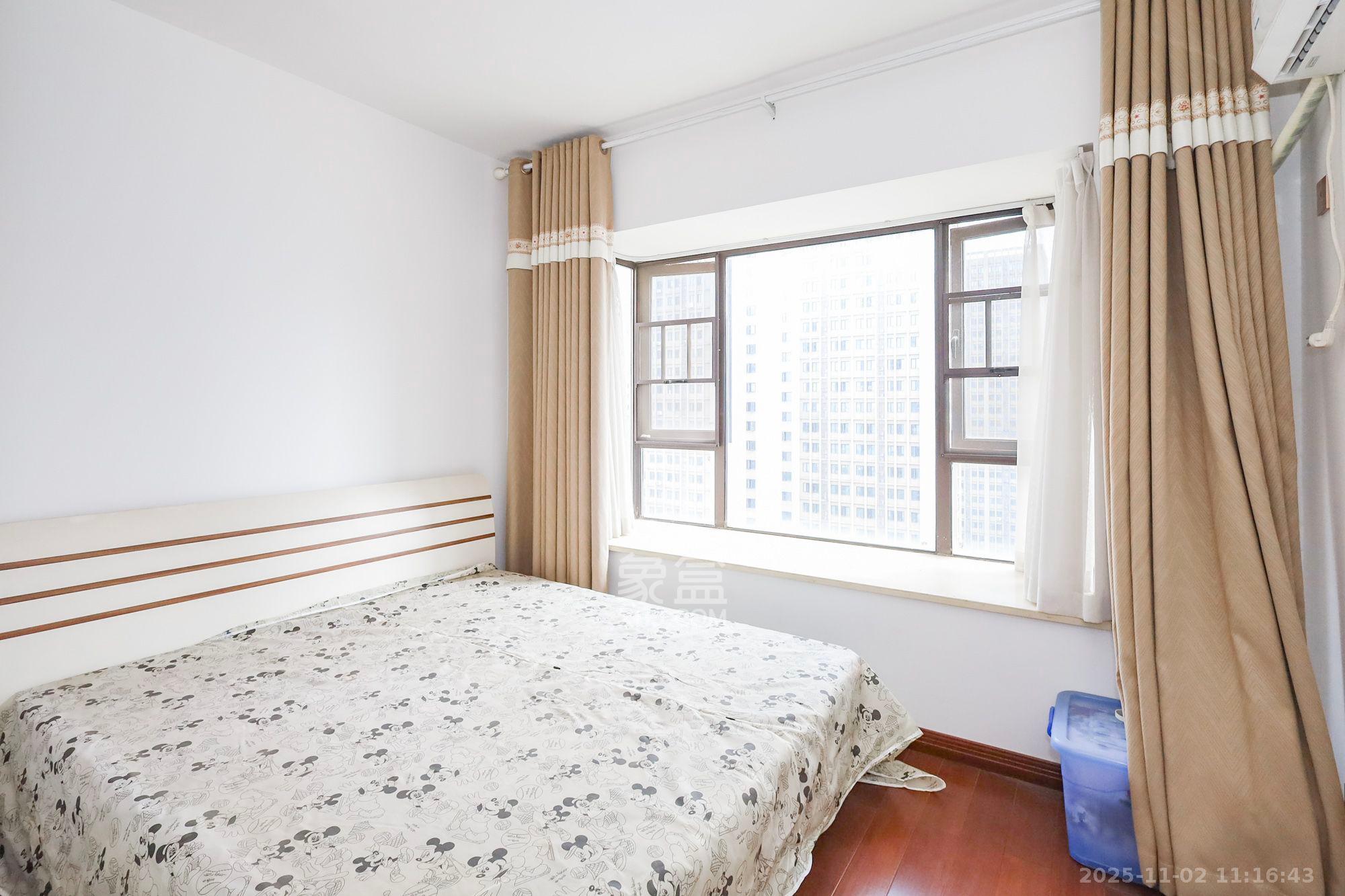 钰龙天下二期(钰龙佳园)  3室2厅2卫    2500.0元/月 钰龙天下二期(钰龙佳园)  3室2厅2卫    2500.0元/月室内图