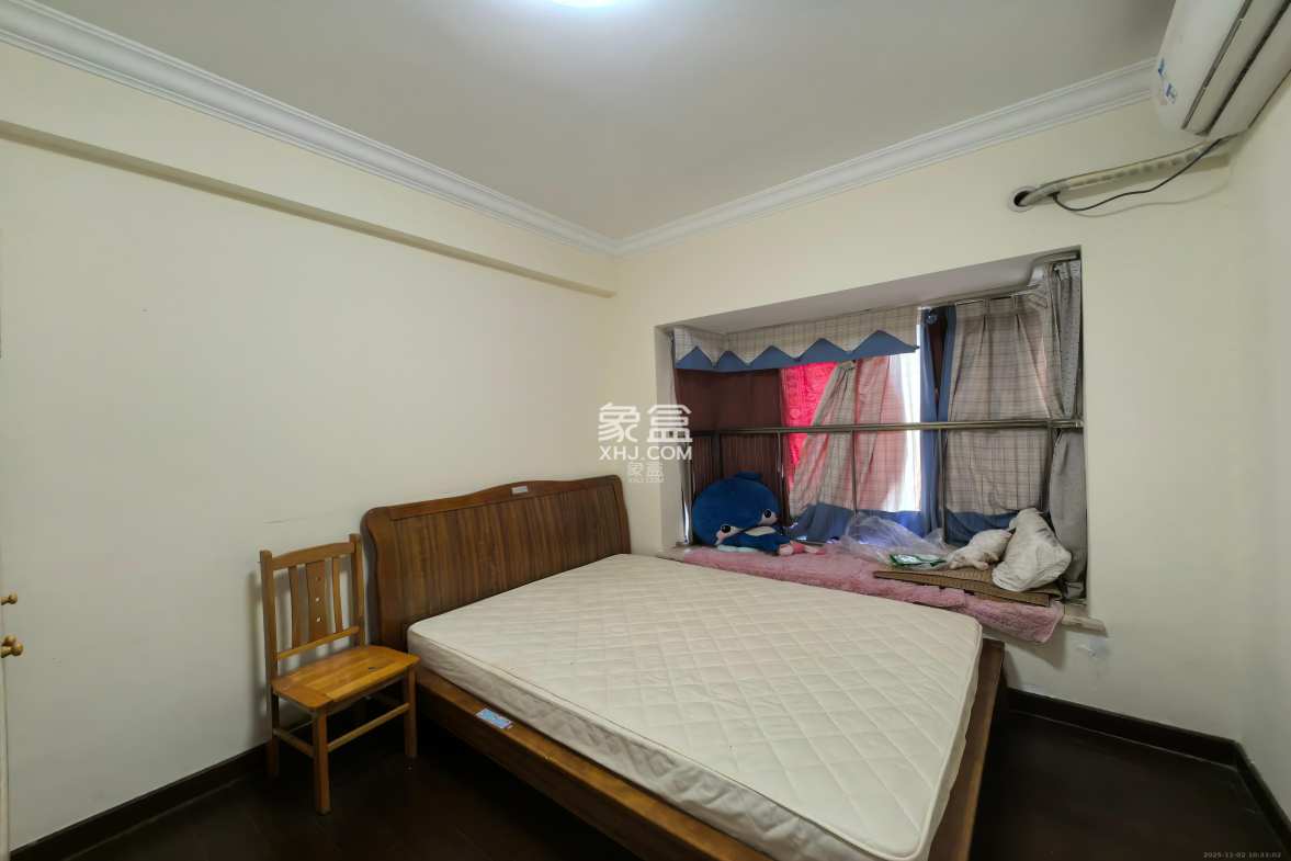 恒大翡翠华庭 3室2厅1卫 2200.0元/月 恒大翡翠华庭 3室2厅1卫 2200.0元/月室内图