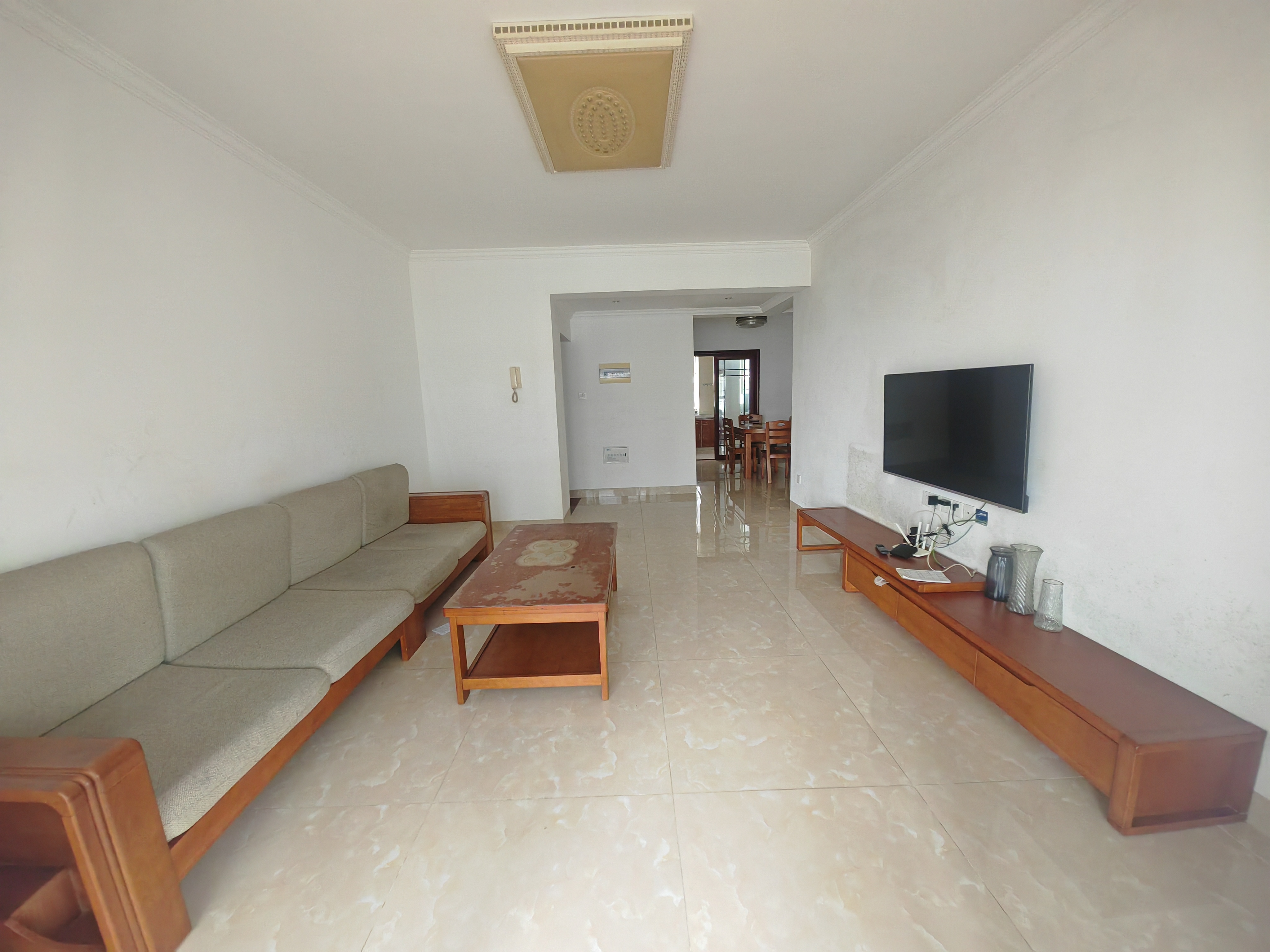 海航城  2室2厅1卫    2300.0元/月室内图