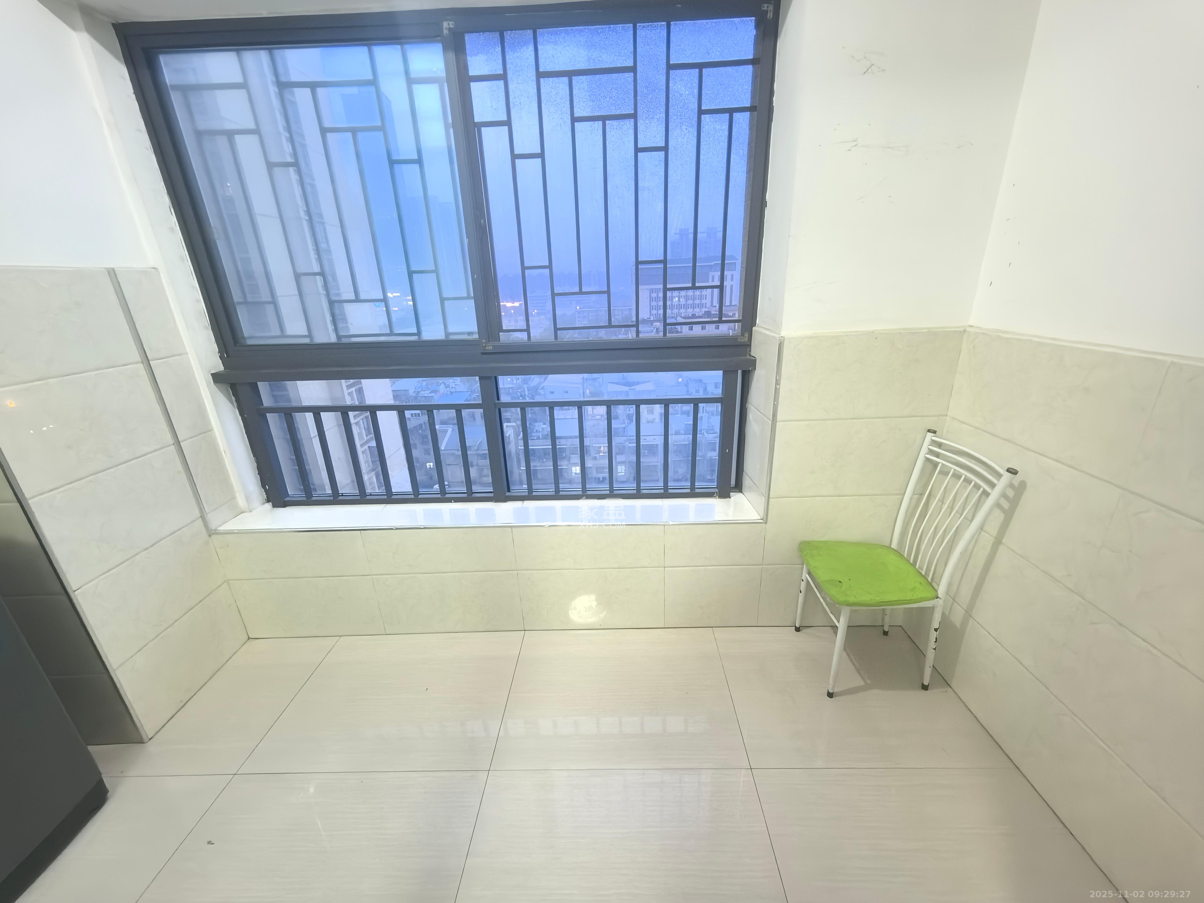 兰亭都荟（璟峰苑）  3室2厅1卫    2600.0元/月室内图