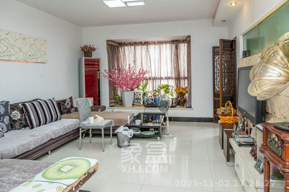 红树湾  4室2厅2卫    2500.0元/月室内图