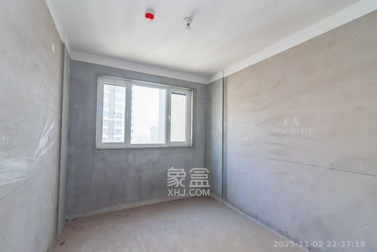 北辰三角洲E4区  4室2厅2卫    160.0万卧室