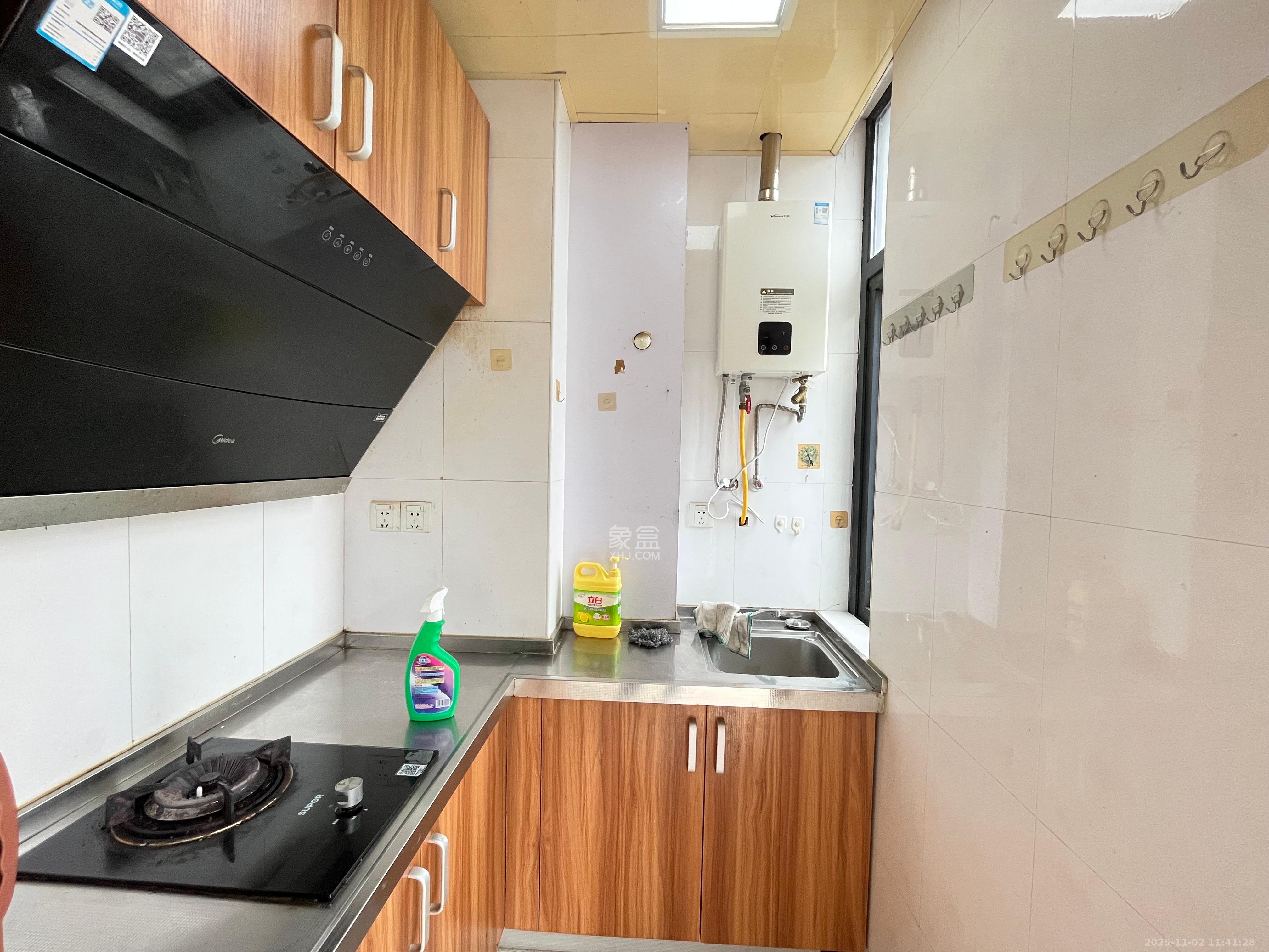 博林金谷  1室1厅1卫    1600.0元/月室内图