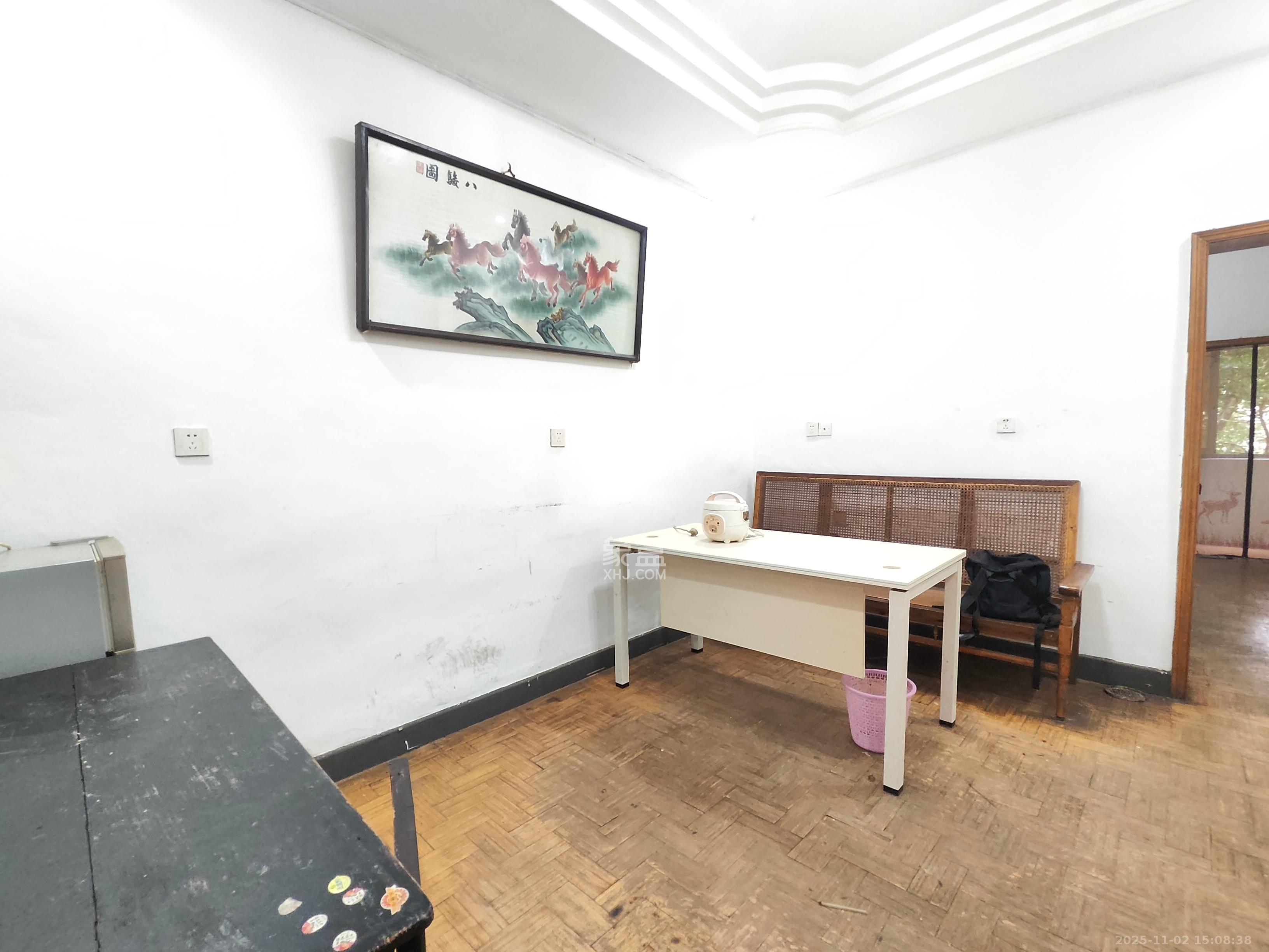 湖橡宿舍/湖橡小区  1室1厅1卫    800.0元/月室内图1