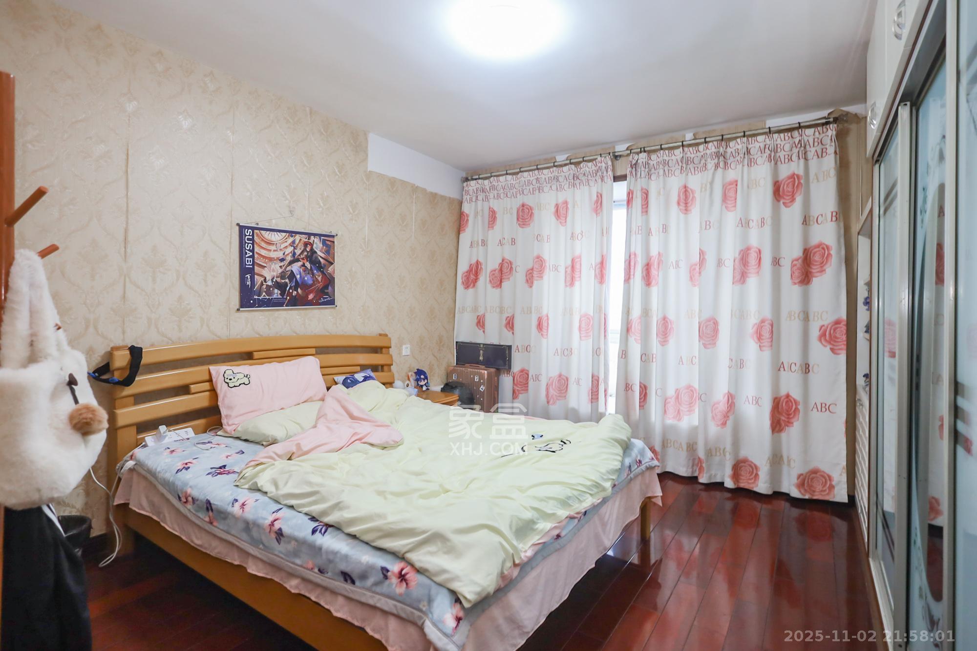 湘许嘉园  3室2厅1卫    123.0万卧室