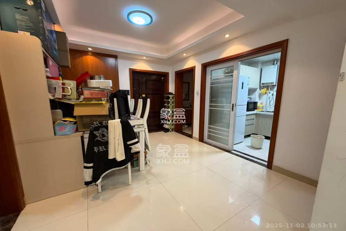 兴隆景苑 2室2厅1卫 2100.0元/月 兴隆景苑 2室2厅1卫 2100.0元/月室内图