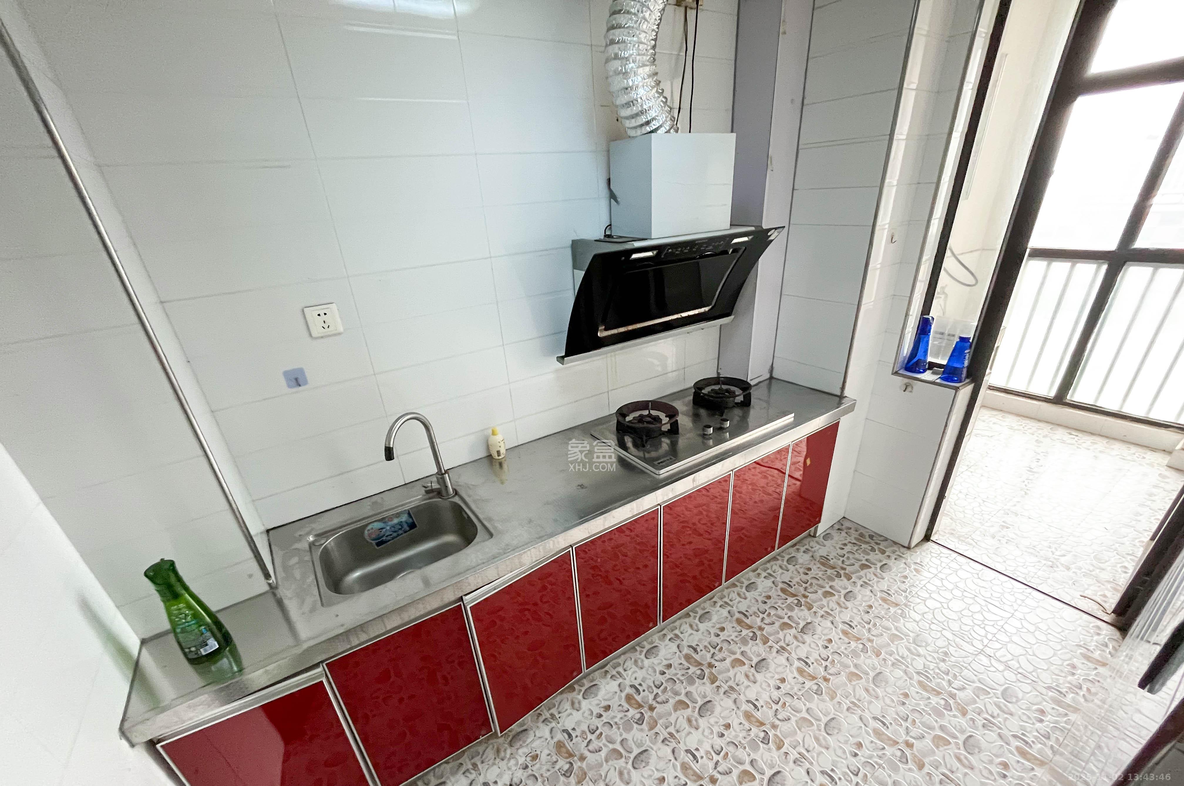 麓谷明珠  1室1厅1卫    32.0万厨房