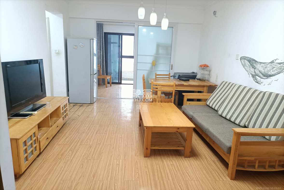 绿地中央广场 2室1厅1卫 2100.0元/月 绿地中央广场 2室1厅1卫 2100.0元/月室内图