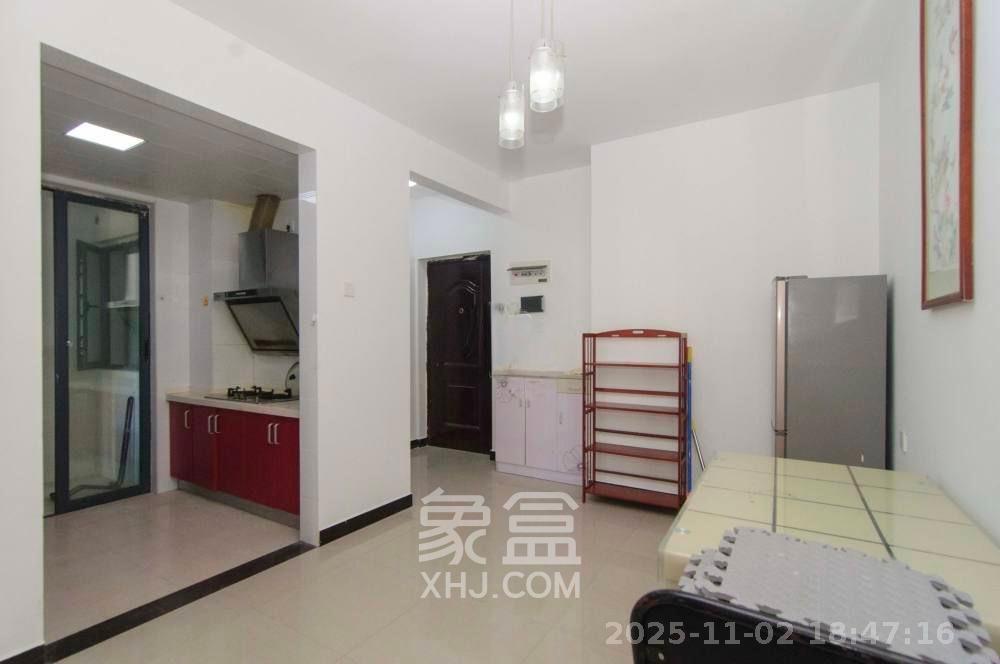 钱隆首府(福晟御园)  1室2厅1卫    2300.0元/月室内图