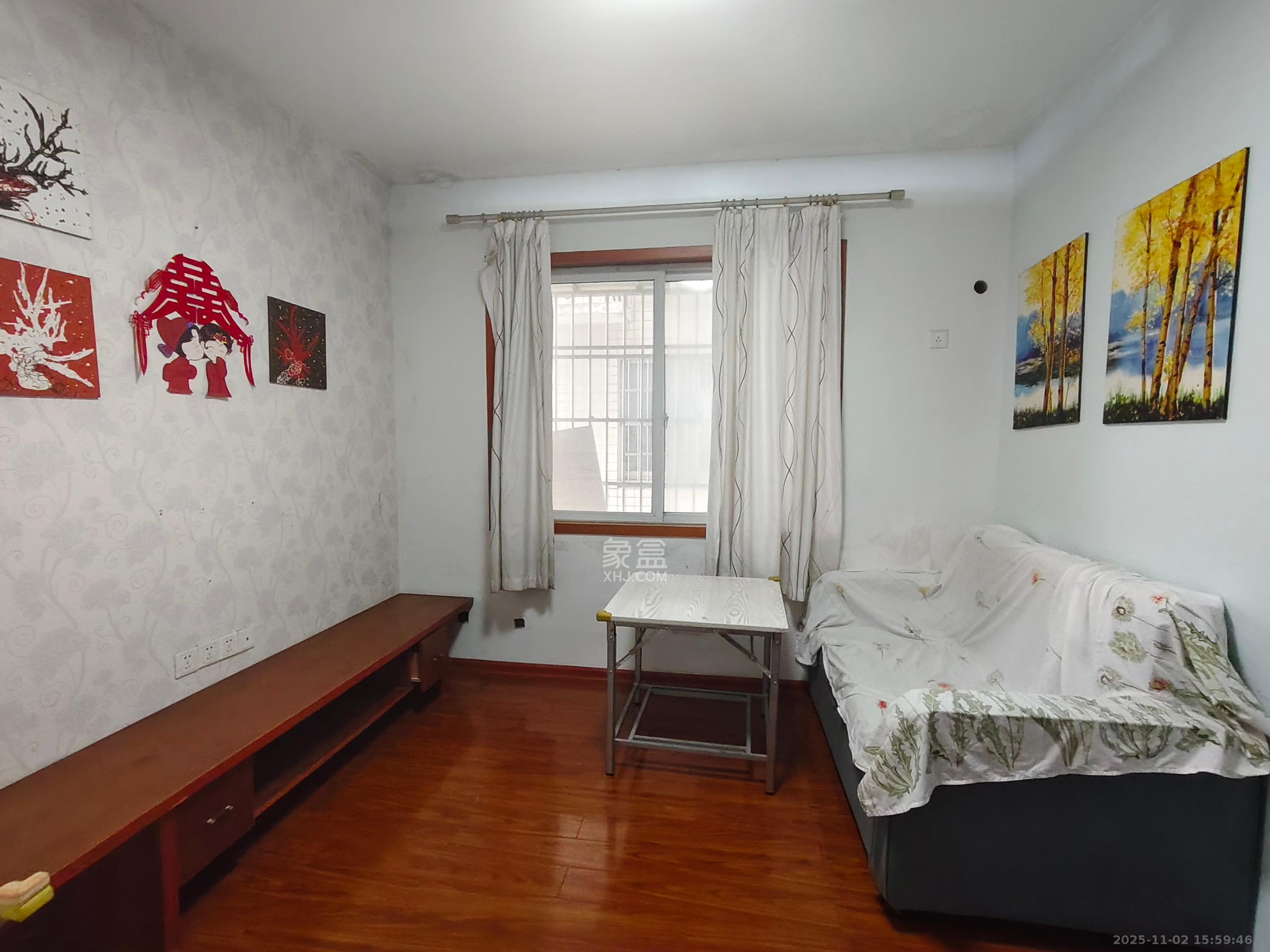 圣力华苑  1室1厅1卫    1200.0元/月